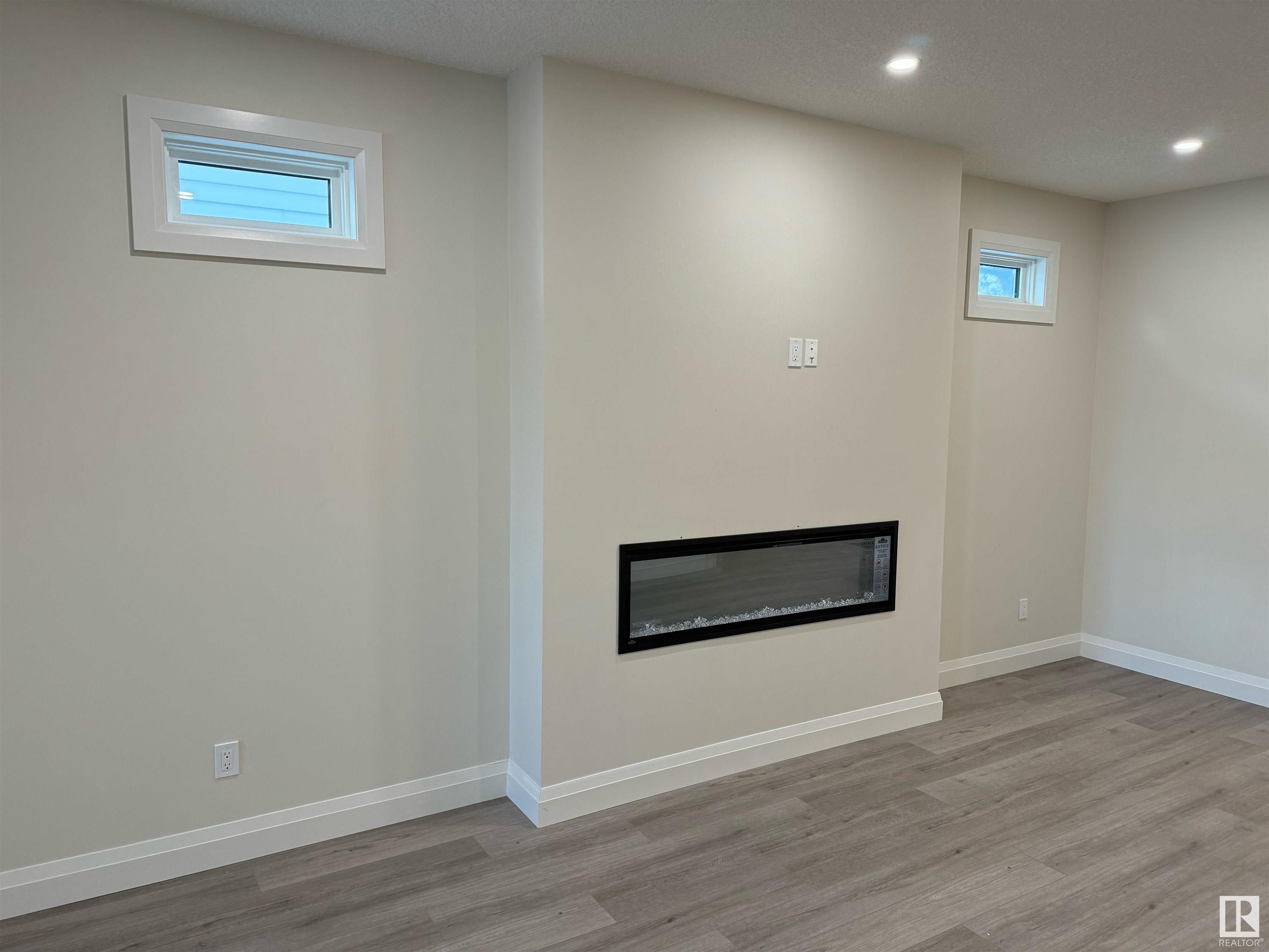      11077 150 ST NW , Edmonton,  ,T5P 1R9 ;  Listing Number: MLS E4419537