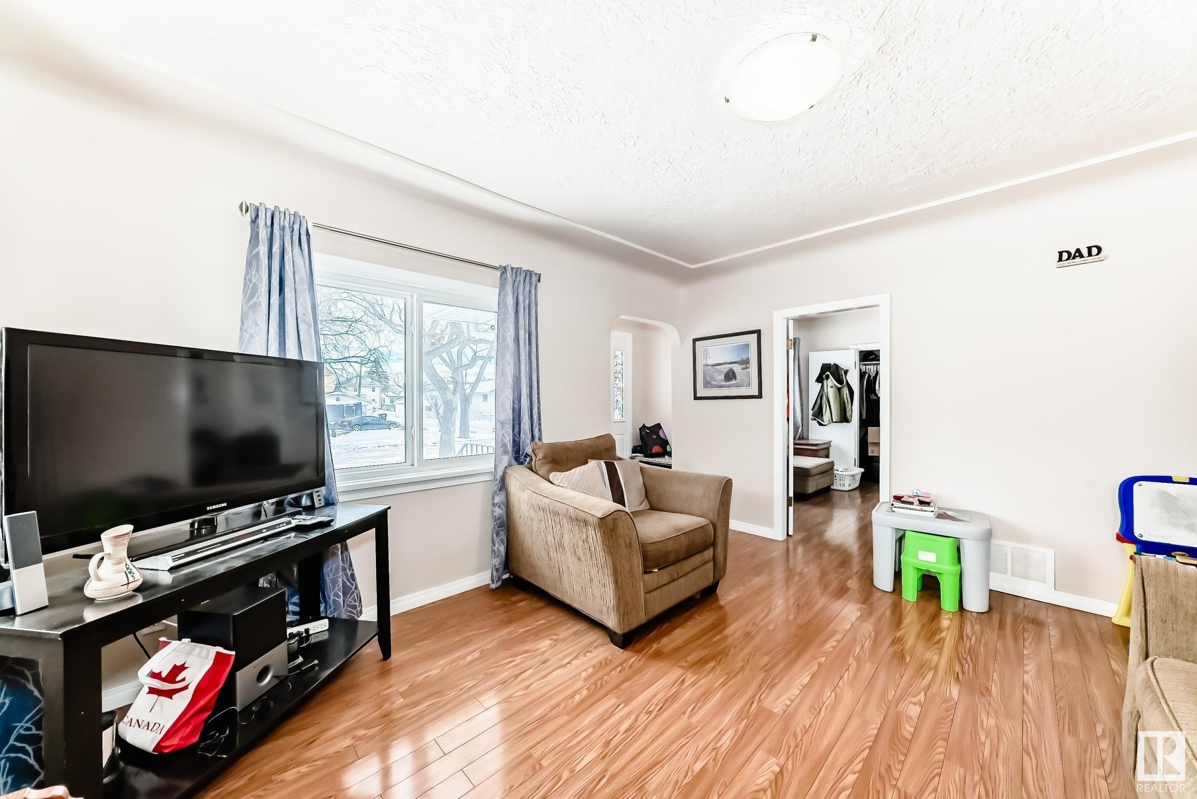      12340 89 ST NW , Edmonton,  ,T5B 3W7 ;  Listing Number: MLS E4419539