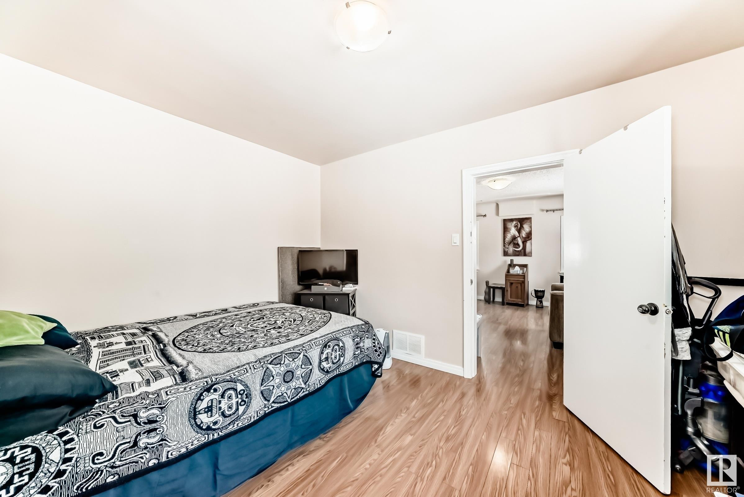      12340 89 ST NW , Edmonton,  ,T5B 3W7 ;  Listing Number: MLS E4419539