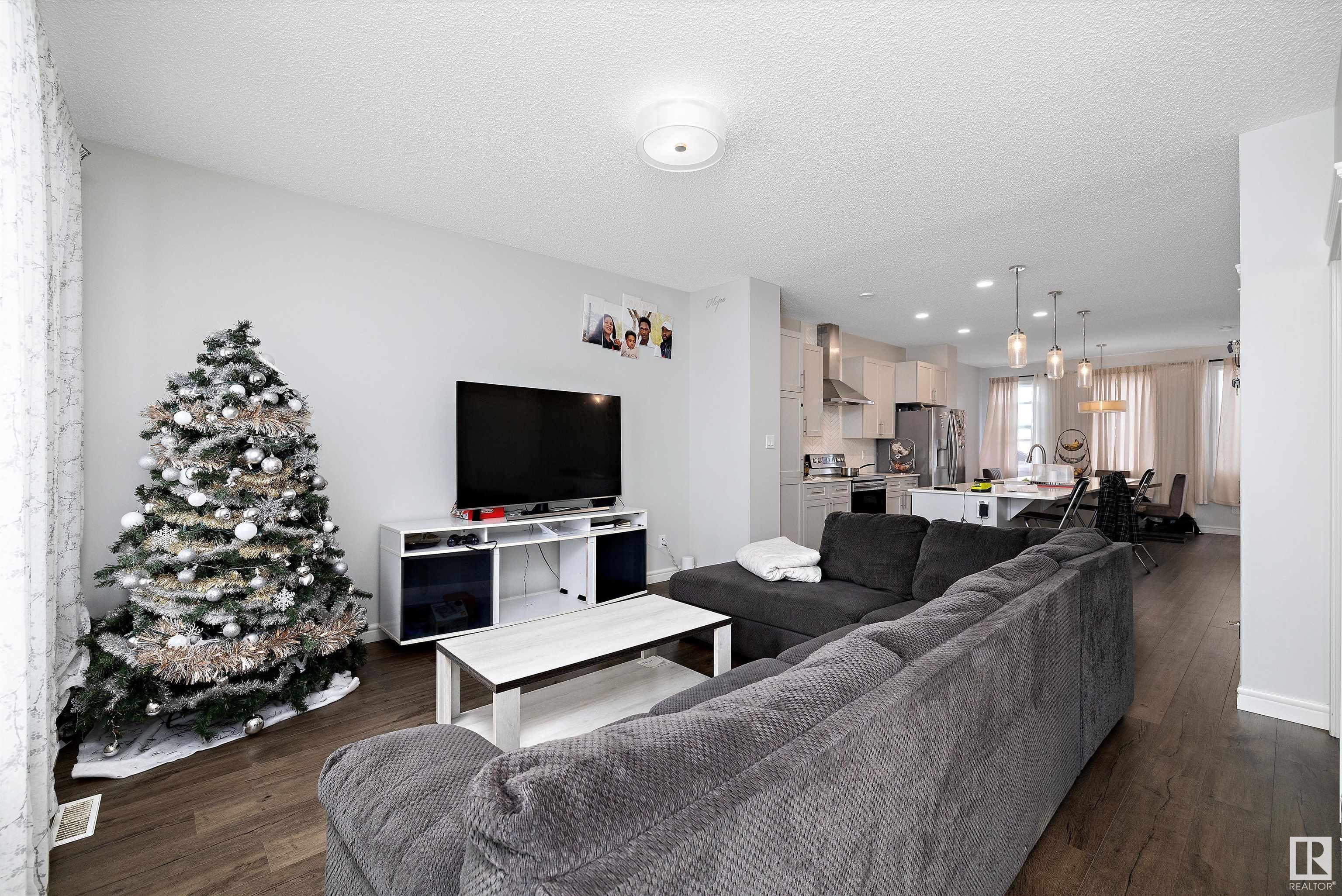      1933 GRAYDON HILL GREEN SW , Edmonton,  ,T6W 4C3 ;  Listing Number: MLS E4419549