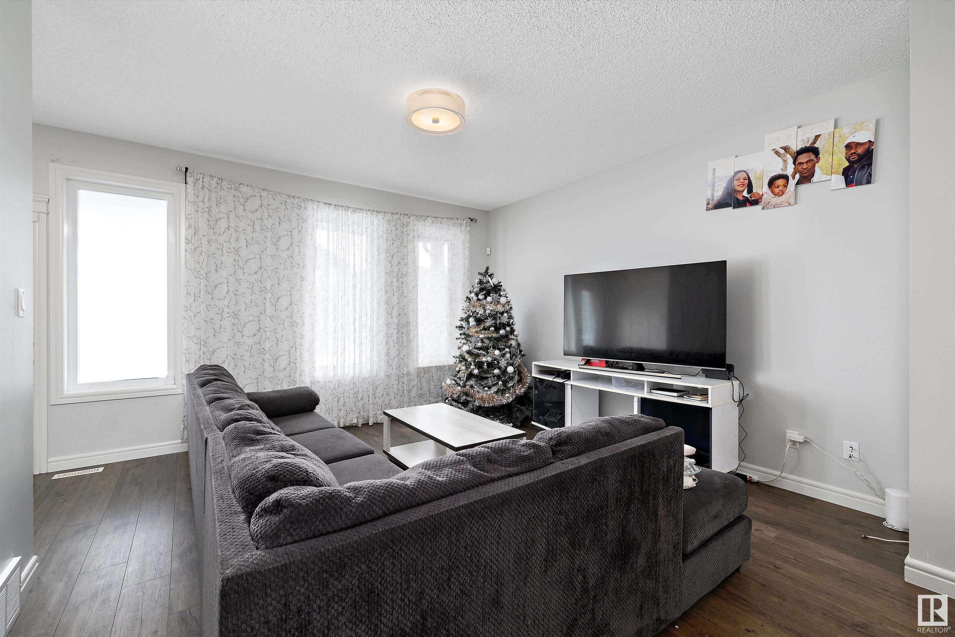      1933 GRAYDON HILL GREEN SW , Edmonton,  ,T6W 4C3 ;  Listing Number: MLS E4419549