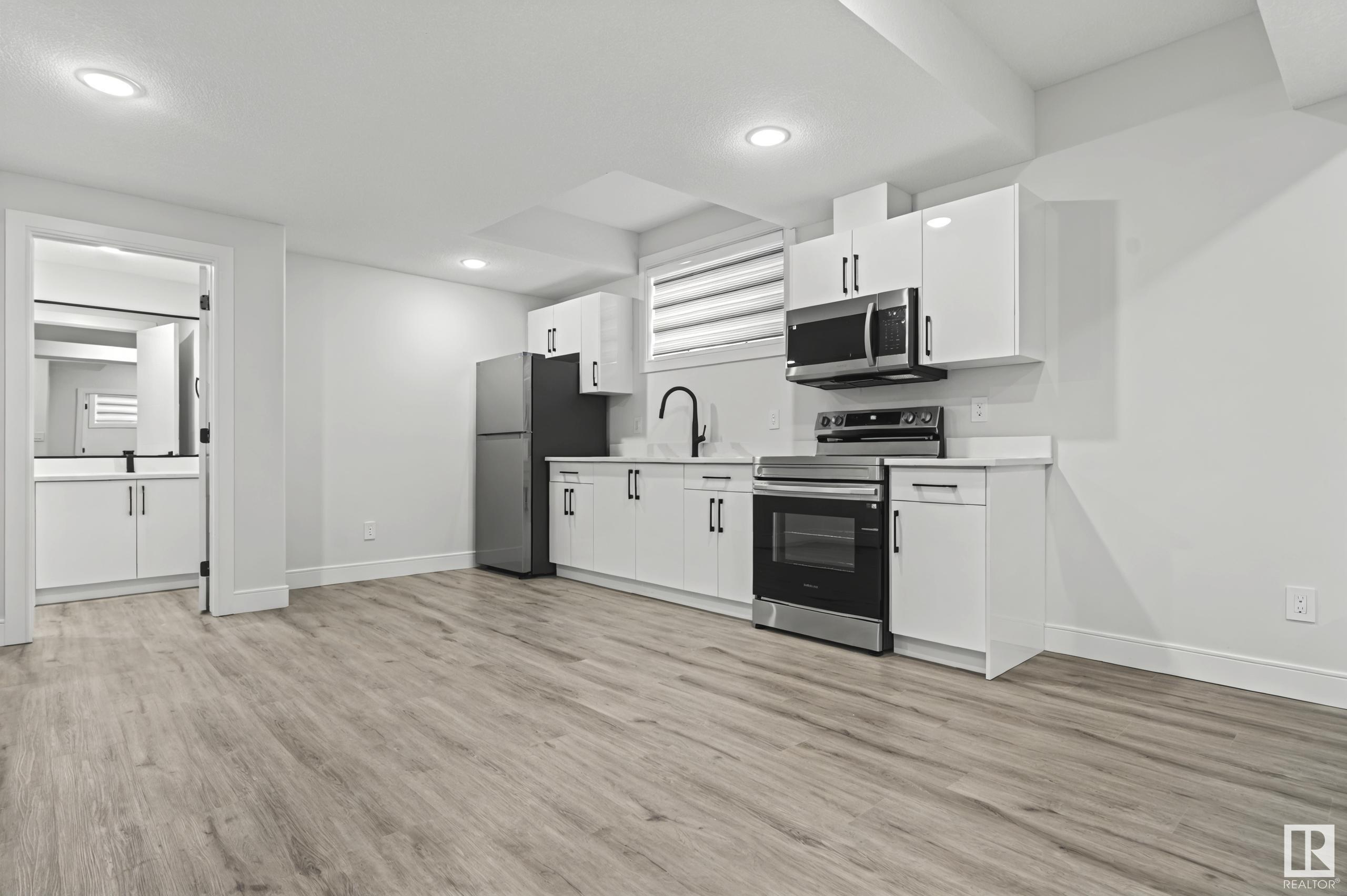      17039 47 ST NW , Edmonton,  ,T5Y 3A6 ;  Listing Number: MLS E4419551