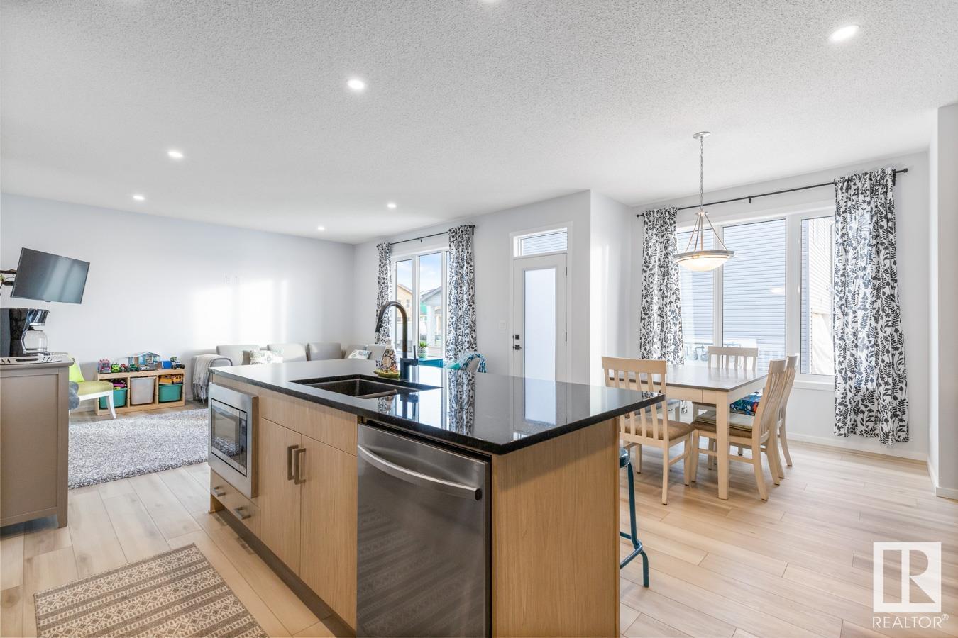      1039 OLD MAN CREEK BV , Sherwood Park,  ,T8H 3A2 ;  Listing Number: MLS E4419558