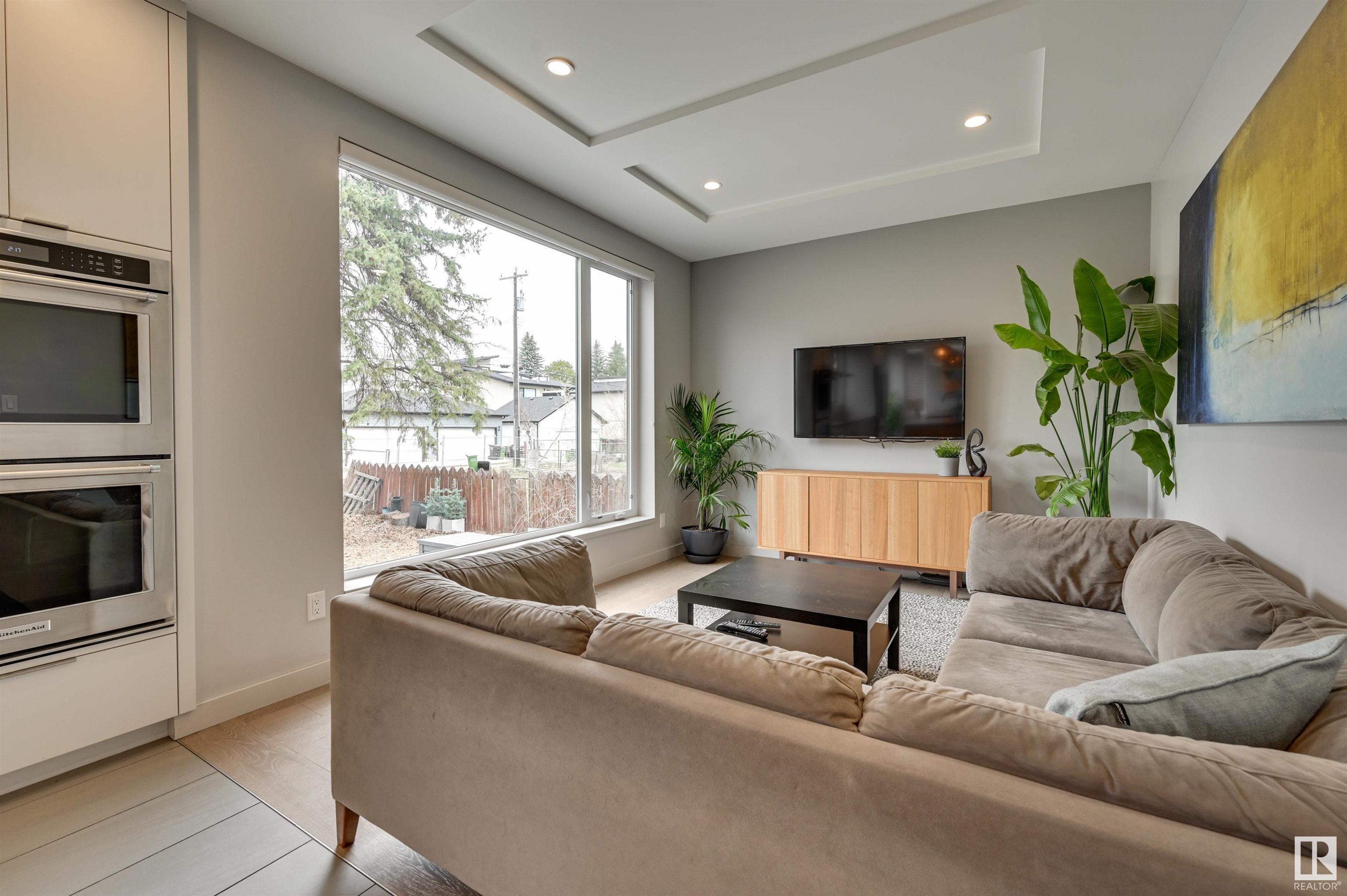      11520 74 AV NW , Edmonton,  ,T6G 0E9 ;  Listing Number: MLS E4419562