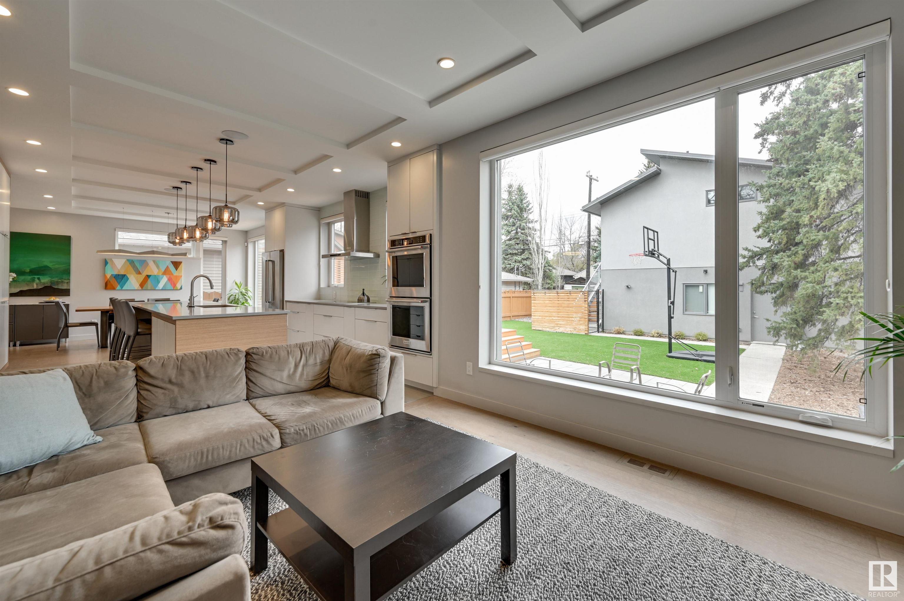      11520 74 AV NW , Edmonton,  ,T6G 0E9 ;  Listing Number: MLS E4419562