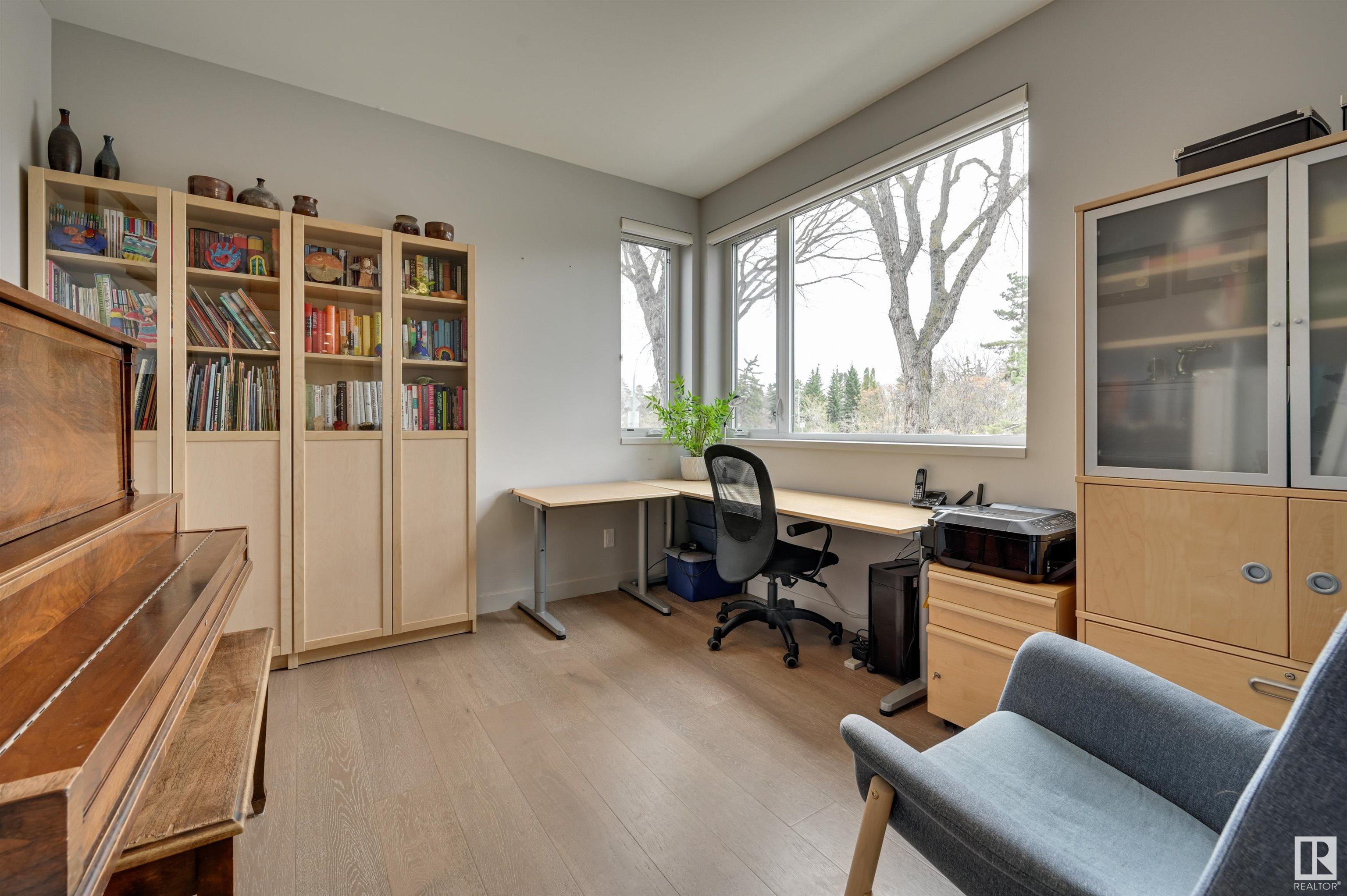      11520 74 AV NW , Edmonton,  ,T6G 0E9 ;  Listing Number: MLS E4419562
