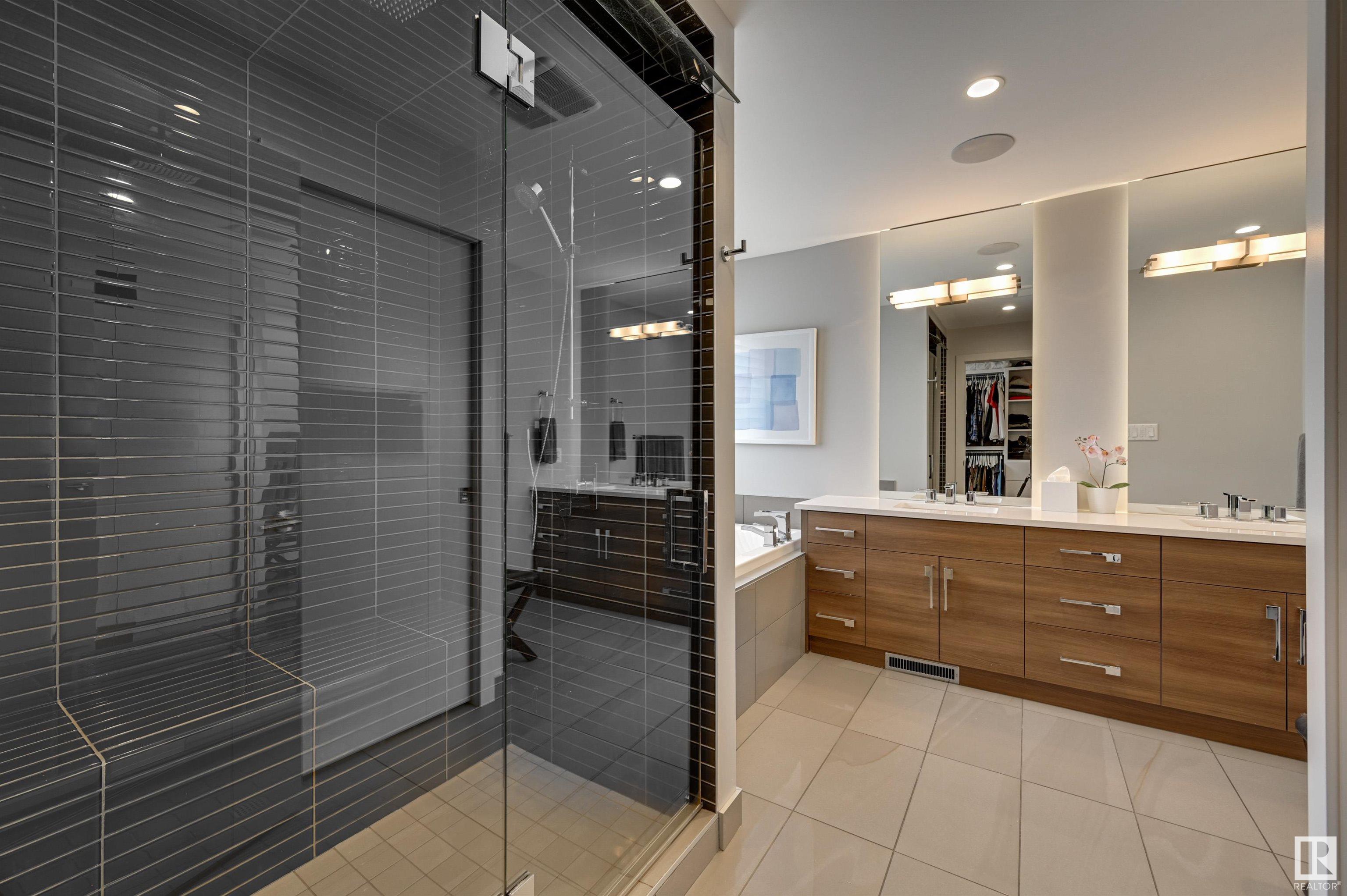      11520 74 AV NW , Edmonton,  ,T6G 0E9 ;  Listing Number: MLS E4419562
