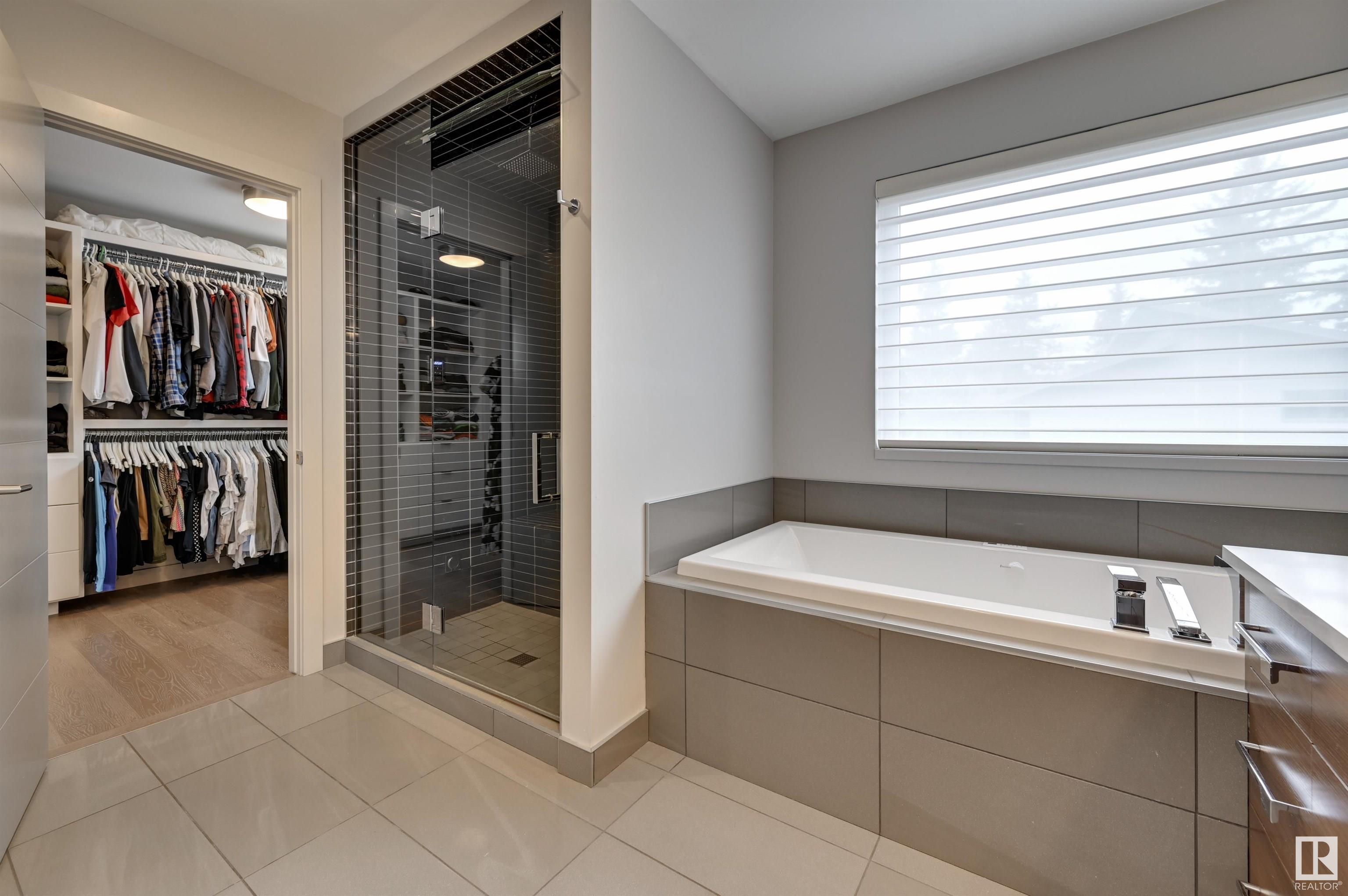      11520 74 AV NW , Edmonton,  ,T6G 0E9 ;  Listing Number: MLS E4419562