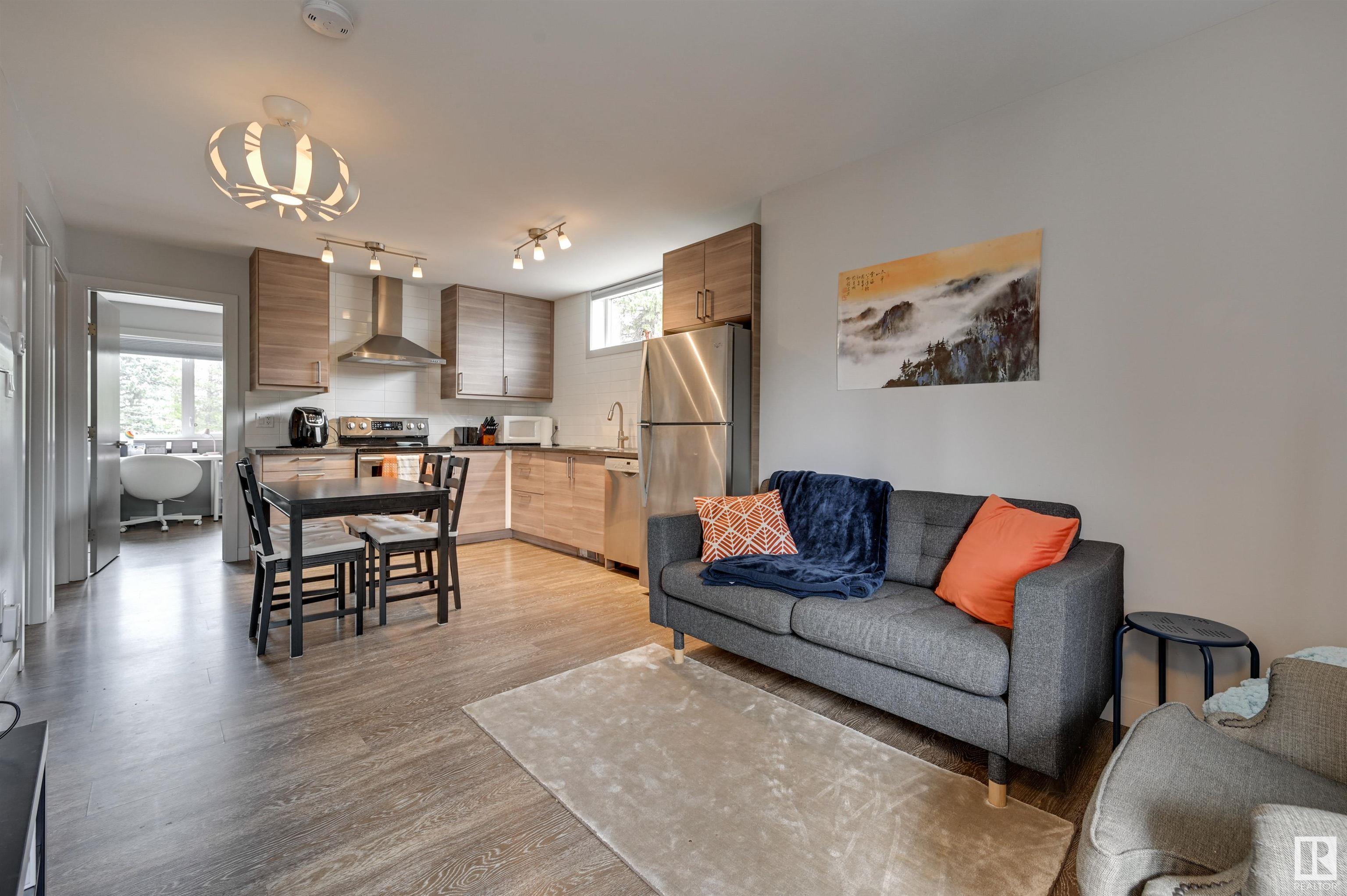      11520 74 AV NW , Edmonton,  ,T6G 0E9 ;  Listing Number: MLS E4419562