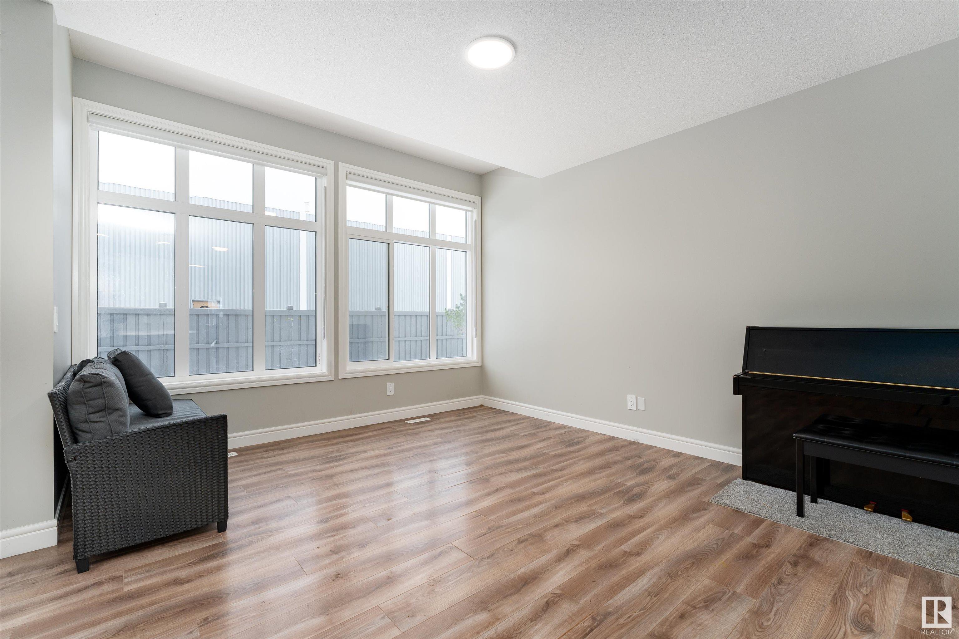      16720 30 AV SW , Edmonton,  ,T6W 5A3 ;  Listing Number: MLS E4419567