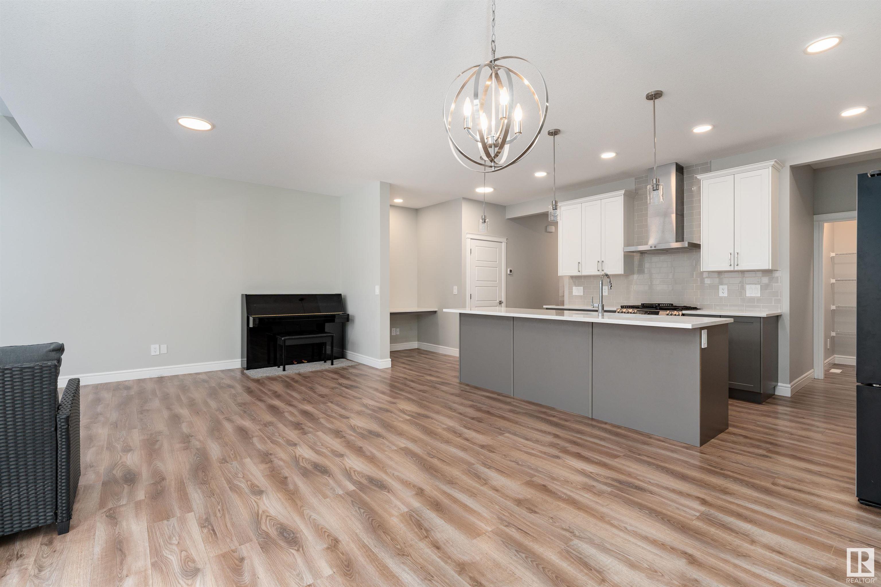      16720 30 AV SW , Edmonton,  ,T6W 5A3 ;  Listing Number: MLS E4419567