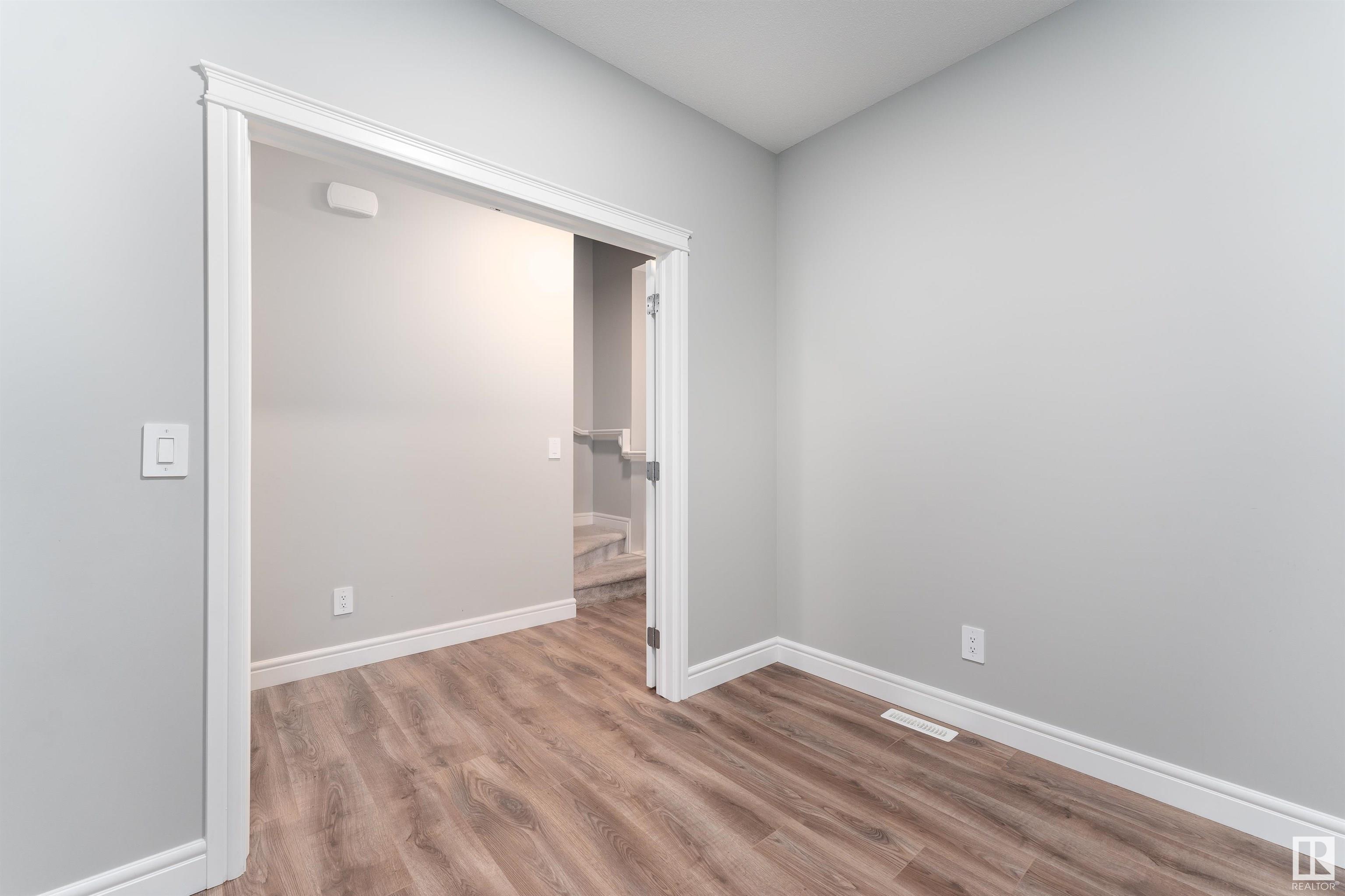      16720 30 AV SW , Edmonton,  ,T6W 5A3 ;  Listing Number: MLS E4419567