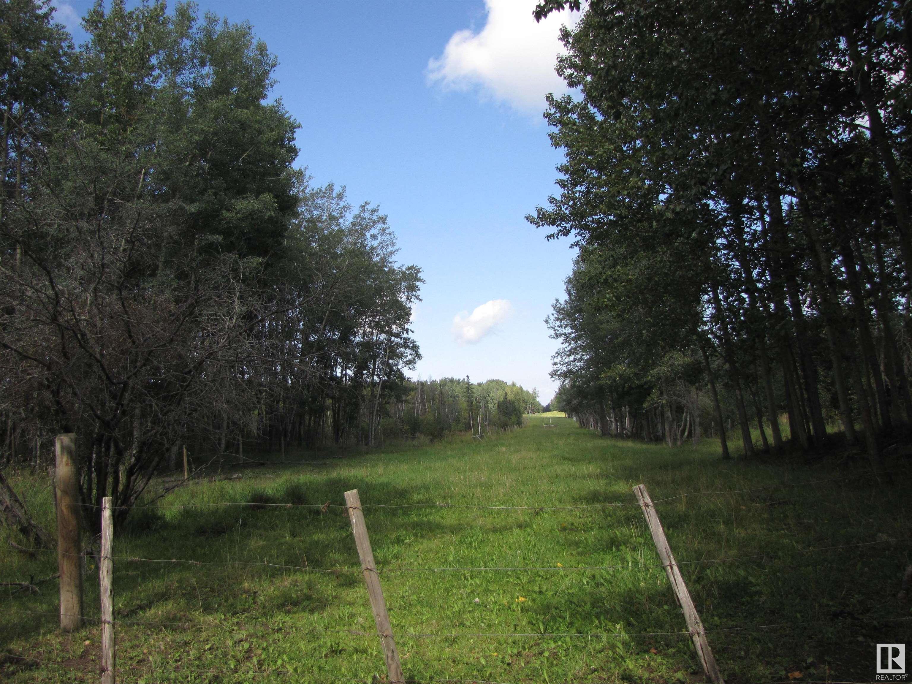      5206 Township Road 550 , Rural Lac Ste. Anne County,  ,T0E 0L0 ;  Listing Number: MLS E4419569