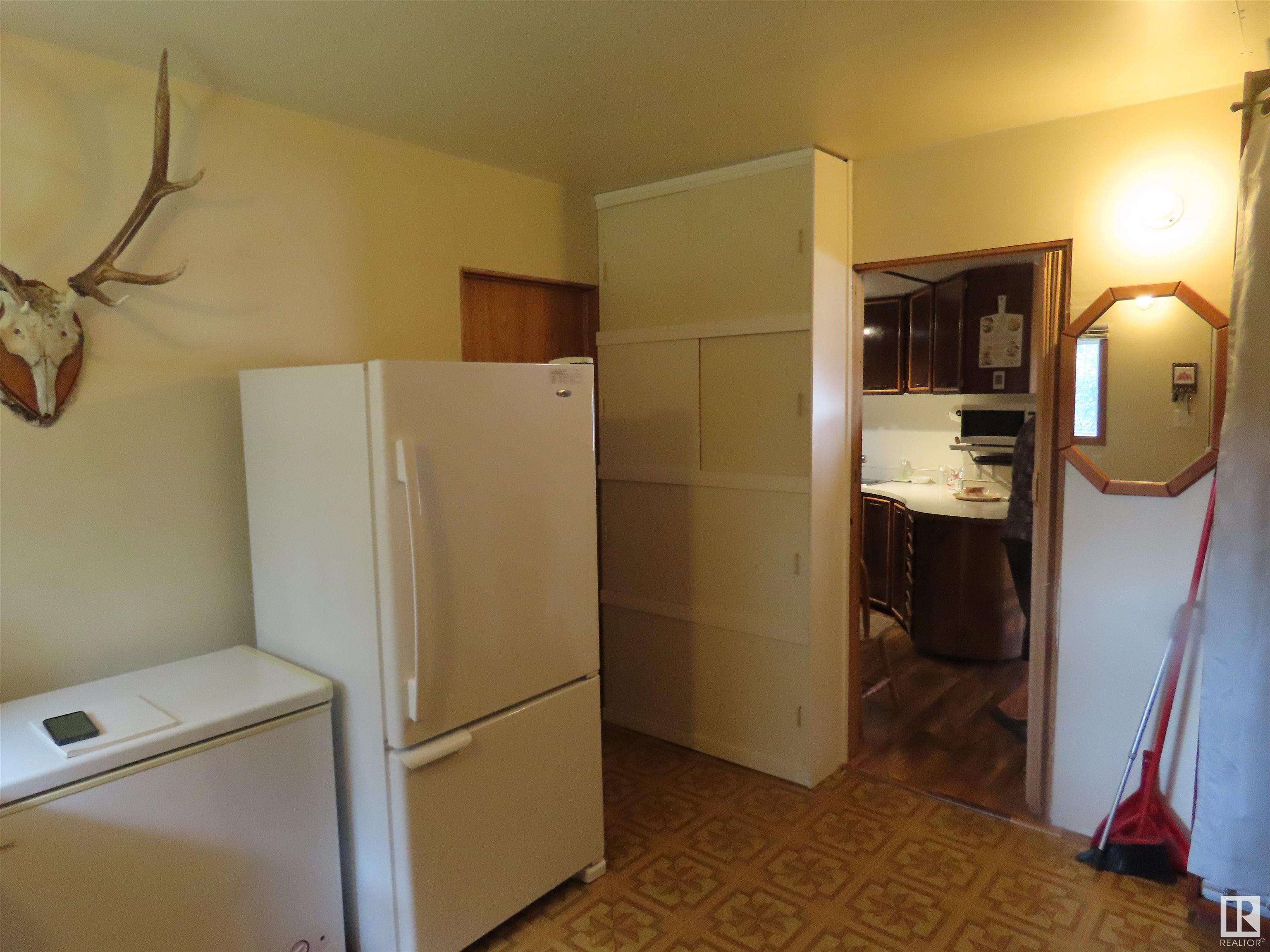      5206 Township Road 550 , Rural Lac Ste. Anne County,  ,T0E 0L0 ;  Listing Number: MLS E4419569