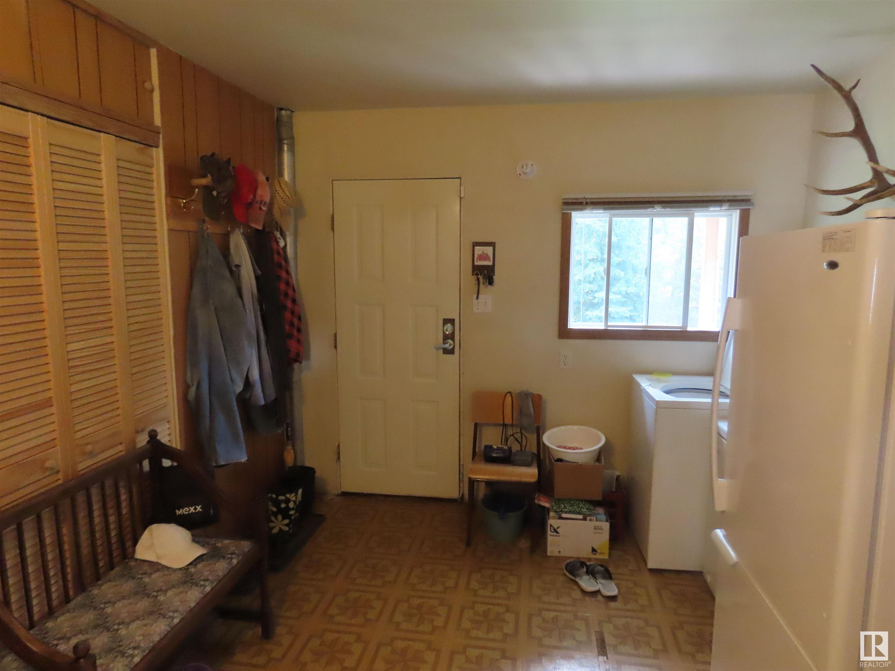      5206 Township Road 550 , Rural Lac Ste. Anne County,  ,T0E 0L0 ;  Listing Number: MLS E4419569