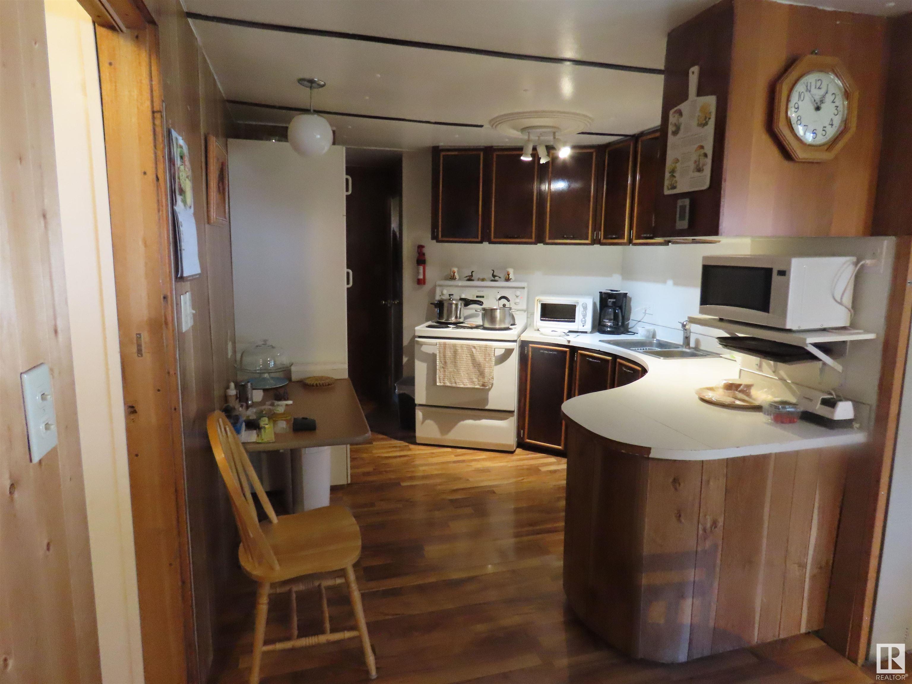      5206 Township Road 550 , Rural Lac Ste. Anne County,  ,T0E 0L0 ;  Listing Number: MLS E4419569
