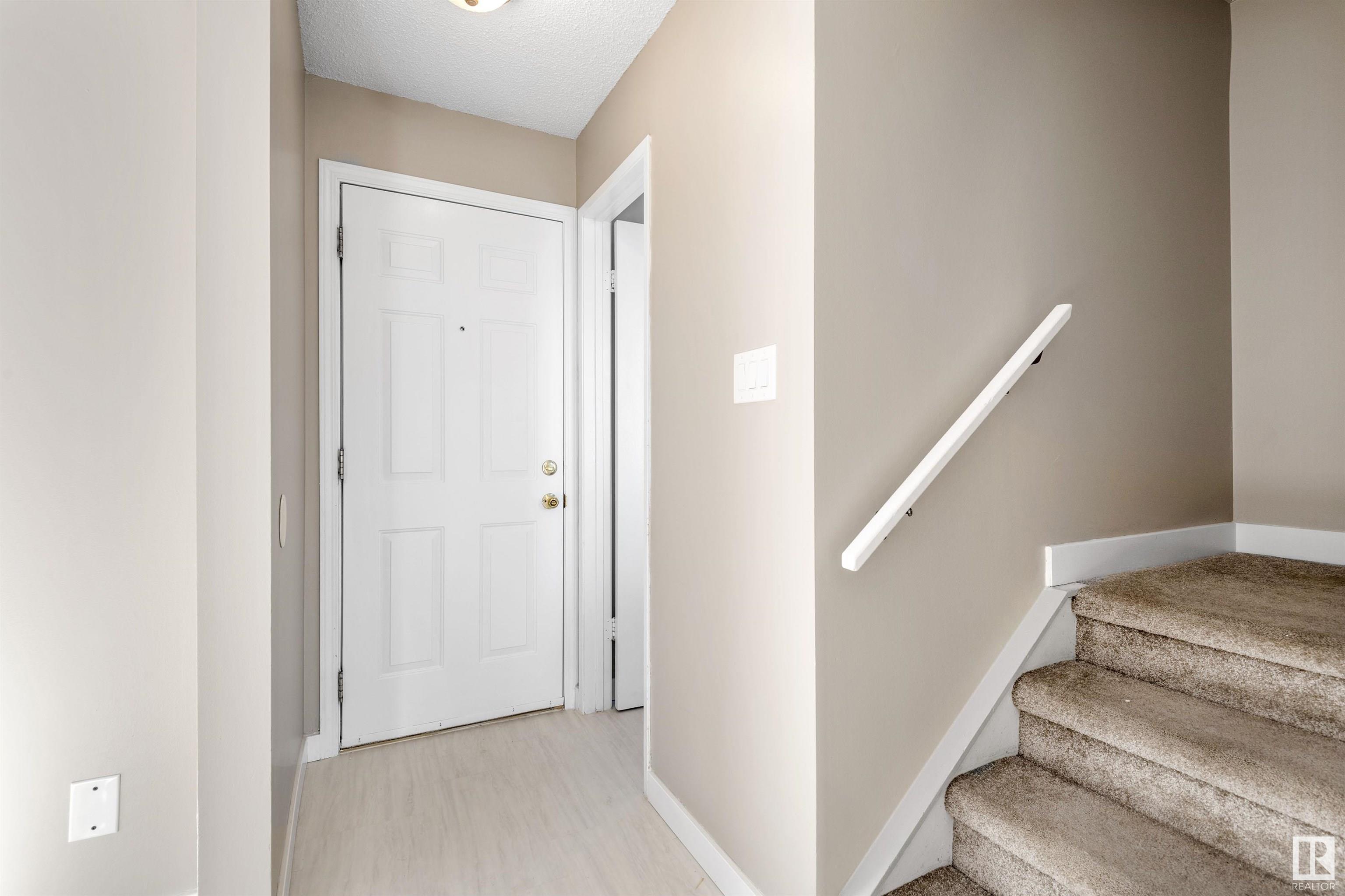      #5 1651 46 ST NW , Edmonton,  ,T6L 5A2 ;  Listing Number: MLS E4419573