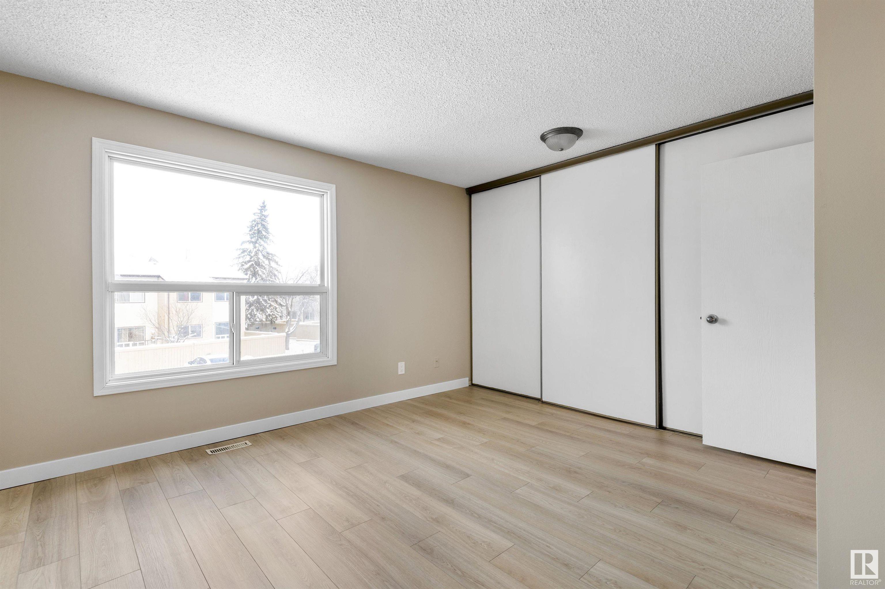      #5 1651 46 ST NW , Edmonton,  ,T6L 5A2 ;  Listing Number: MLS E4419573