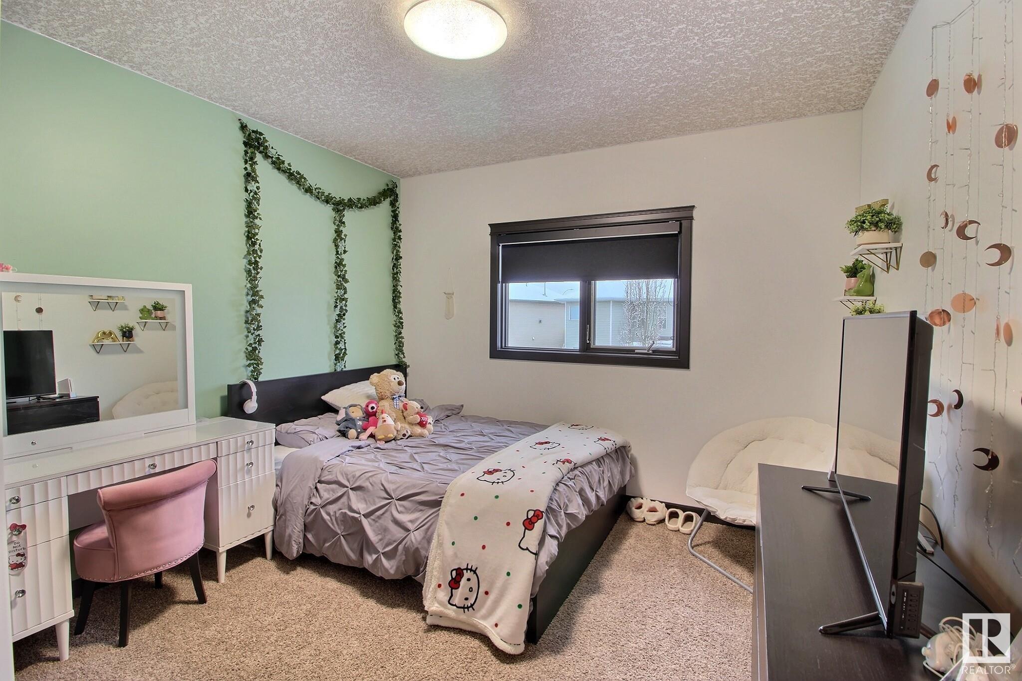      4 LINKSVIEW CO , Spruce Grove,  ,T7X 4L6 ;  Listing Number: MLS E4419574