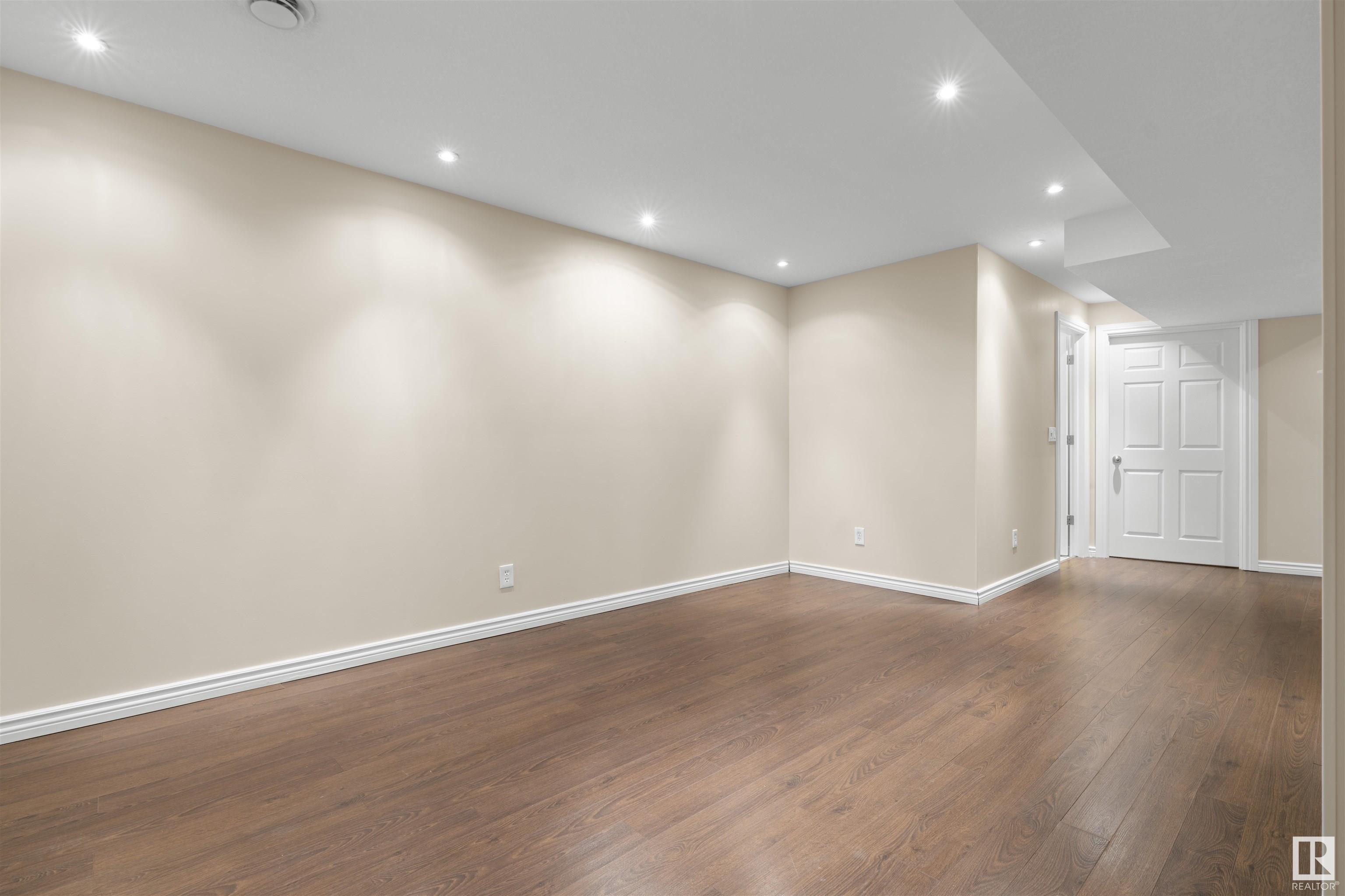      13516 141 AV NW , Edmonton,  ,T6V 1W7 ;  Listing Number: MLS E4419576