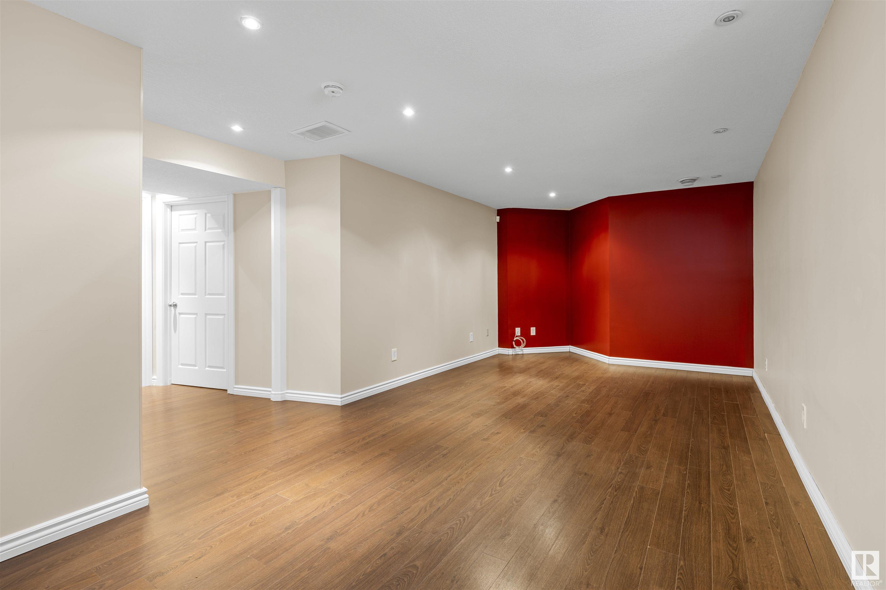      13516 141 AV NW , Edmonton,  ,T6V 1W7 ;  Listing Number: MLS E4419576