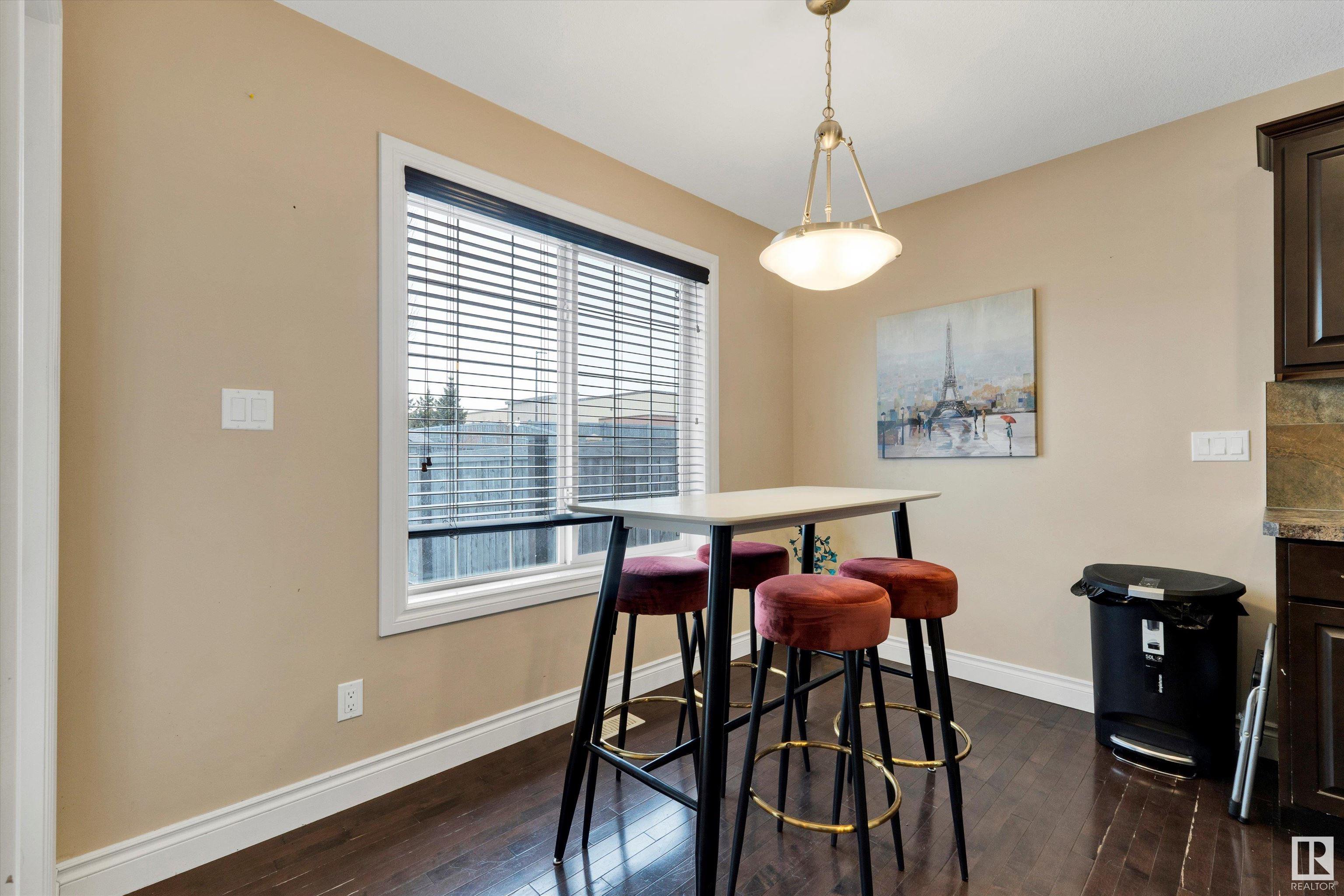      3933 GALLINGER LO NW , Edmonton,  ,T5T 4G5 ;  Listing Number: MLS E4419577