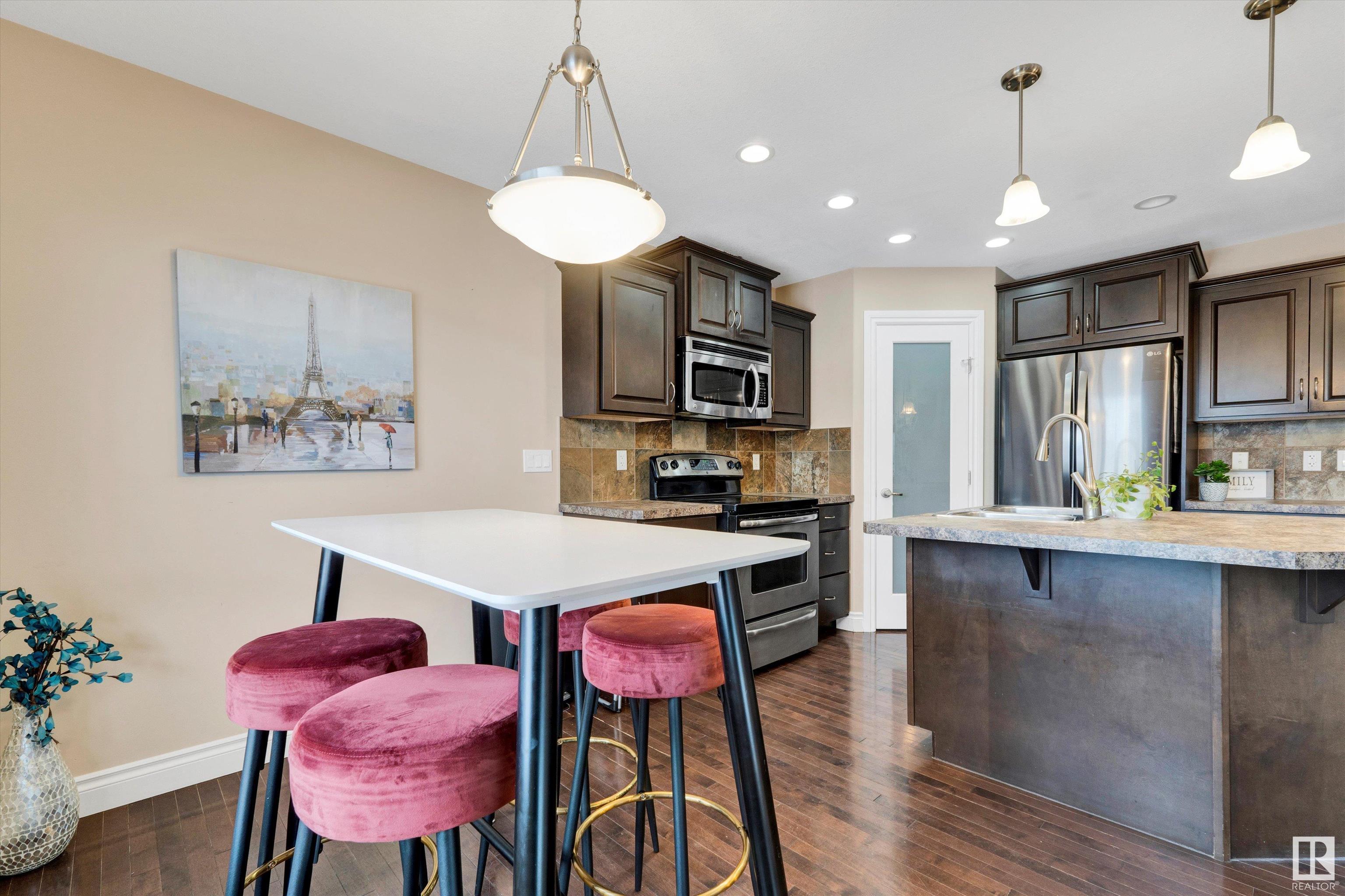      3933 GALLINGER LO NW , Edmonton,  ,T5T 4G5 ;  Listing Number: MLS E4419577