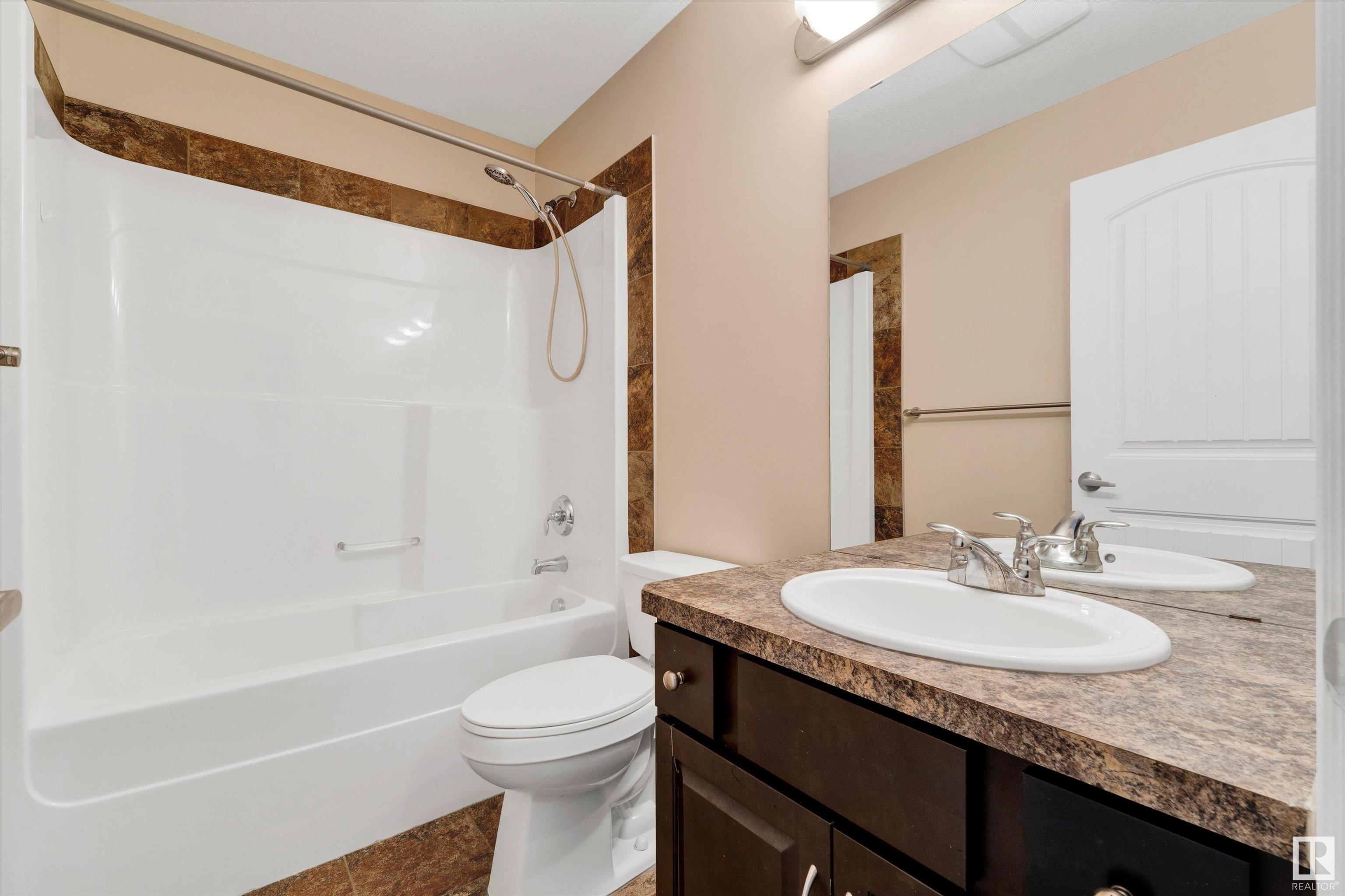      3933 GALLINGER LO NW , Edmonton,  ,T5T 4G5 ;  Listing Number: MLS E4419577