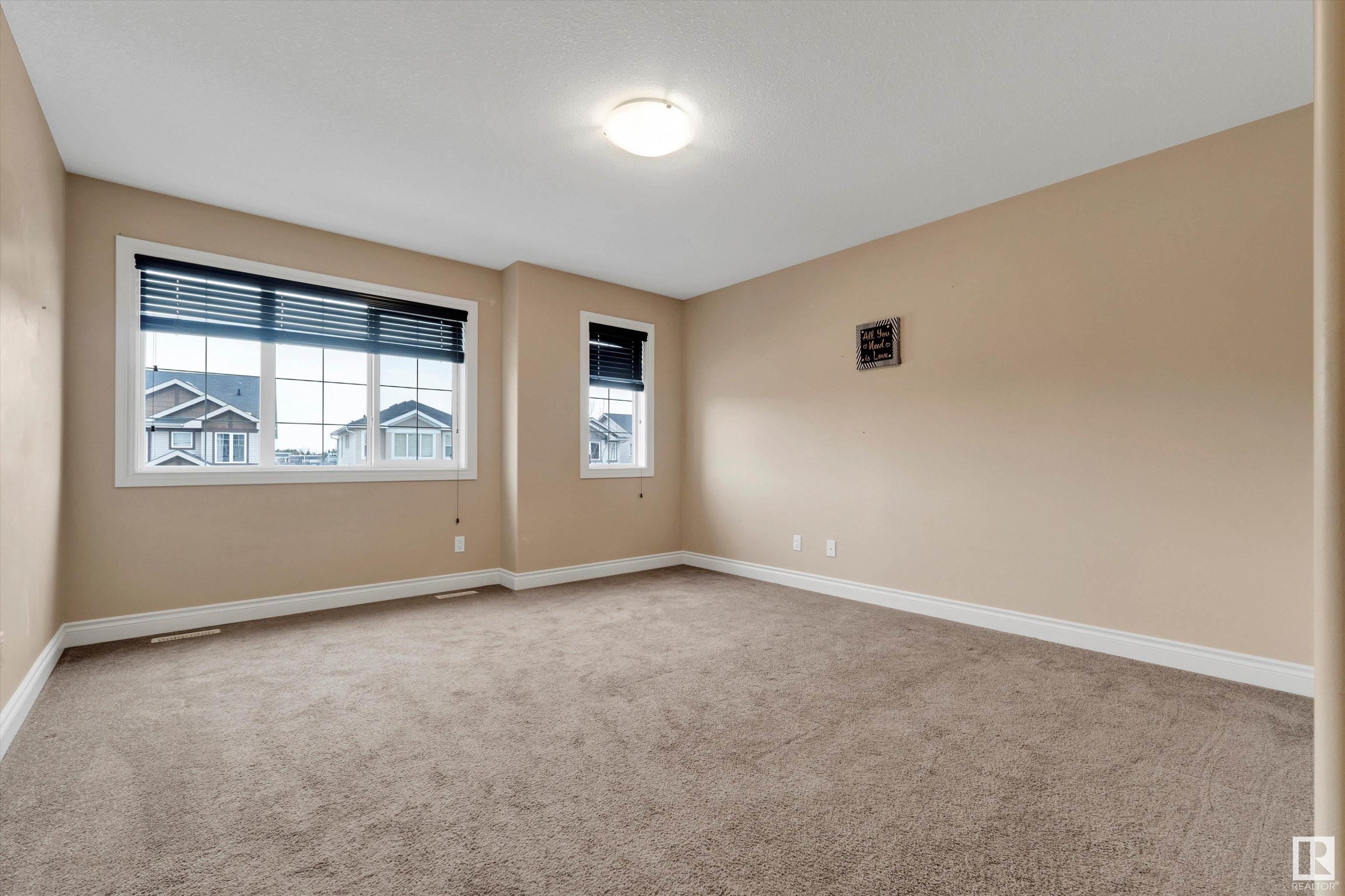      3933 GALLINGER LO NW , Edmonton,  ,T5T 4G5 ;  Listing Number: MLS E4419577