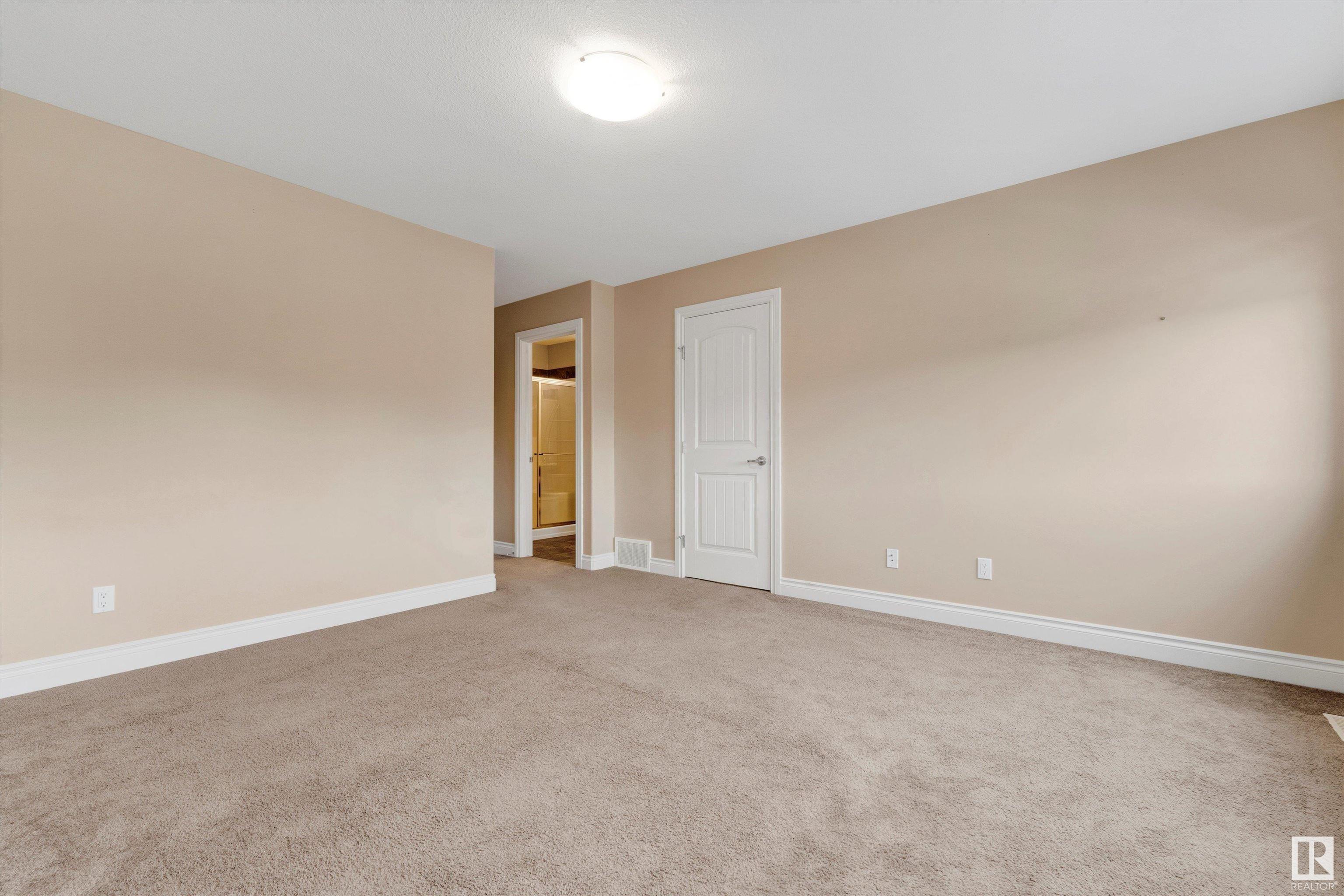      3933 GALLINGER LO NW , Edmonton,  ,T5T 4G5 ;  Listing Number: MLS E4419577