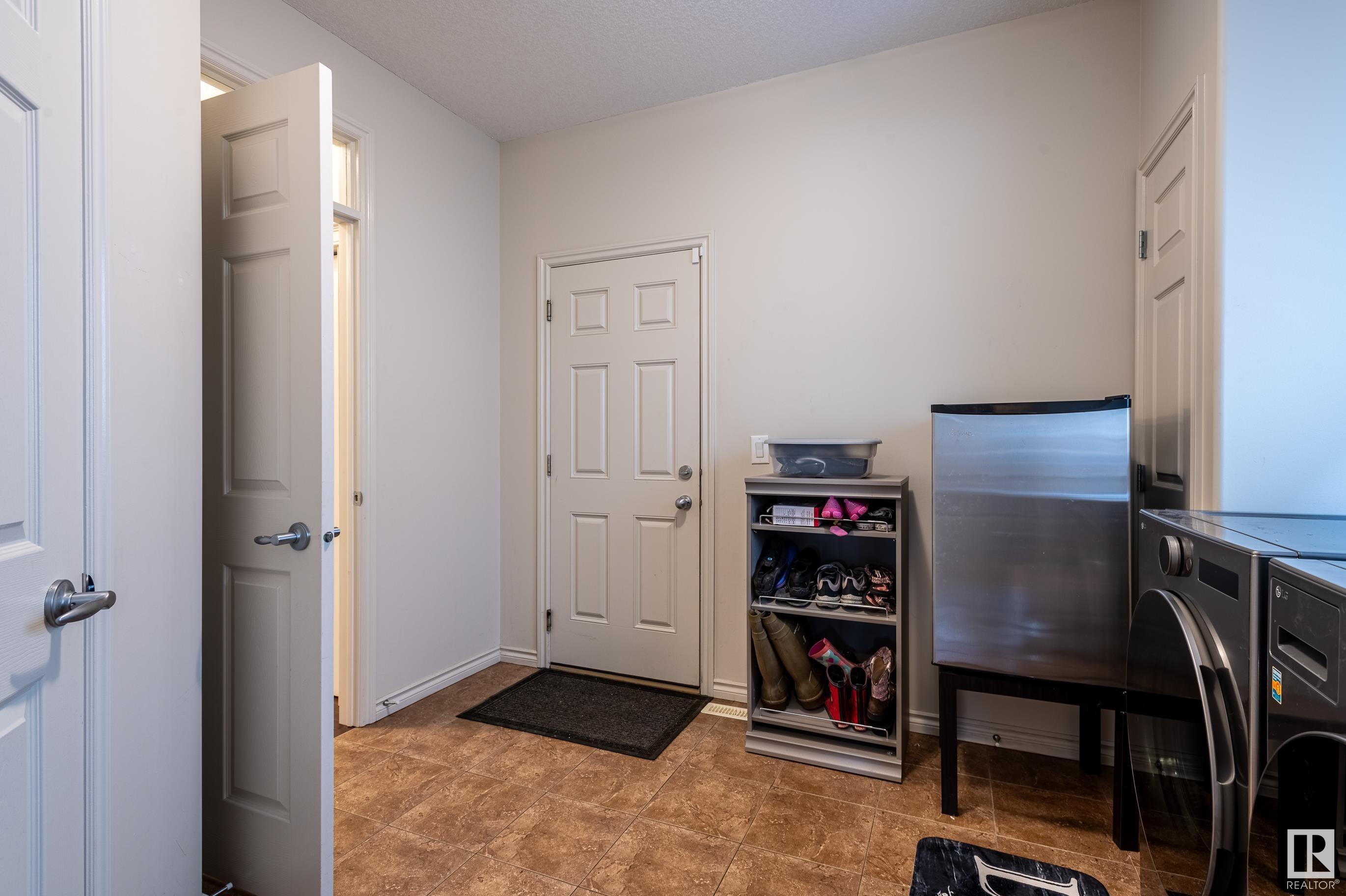      20623 57 AV NW , Edmonton,  ,T6M 0B5 ;  Listing Number: MLS E4419593
