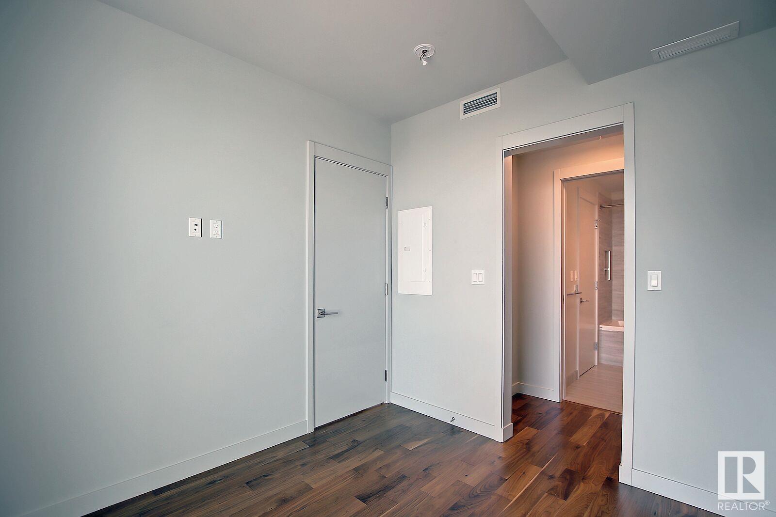      #3205 10360 102 ST NW , Edmonton,  ,T5J 4Y8 ;  Listing Number: MLS E4419594