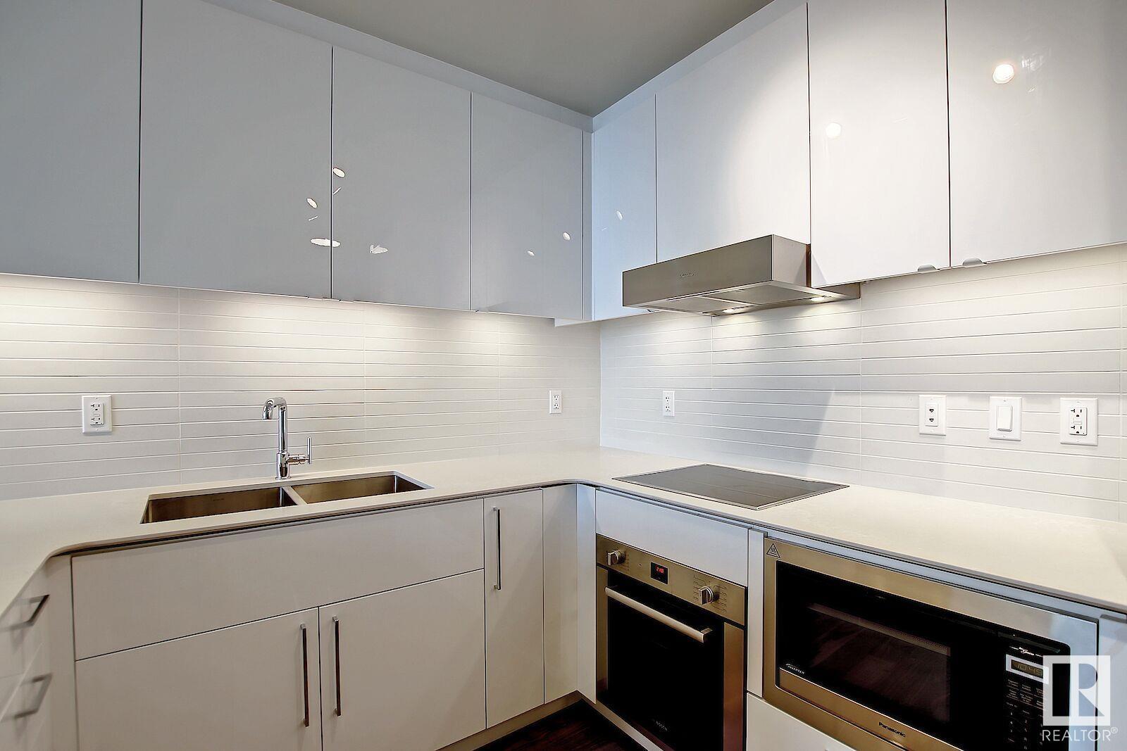      #3205 10360 102 ST NW , Edmonton,  ,T5J 4Y8 ;  Listing Number: MLS E4419594