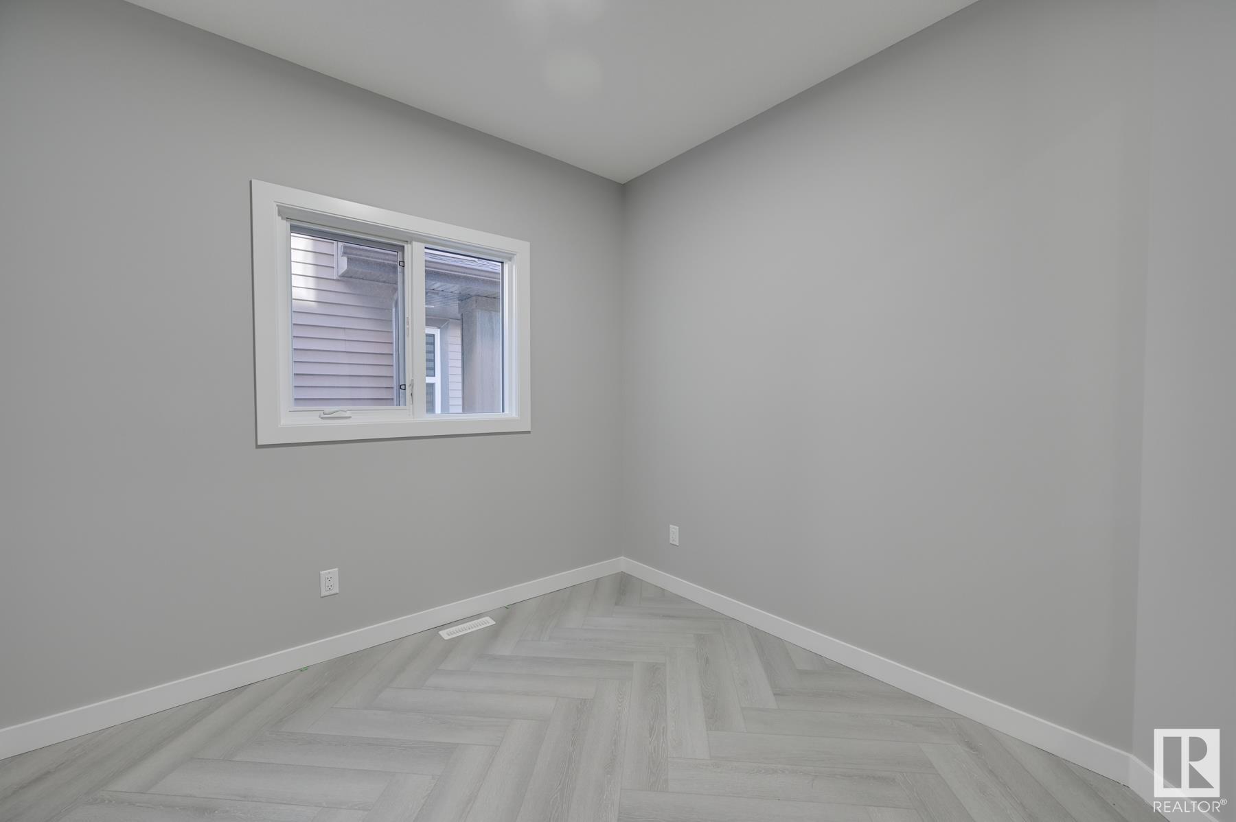      1379 SISKIN WD NW , Edmonton,  ,T5S 0R3 ;  Listing Number: MLS E4419595