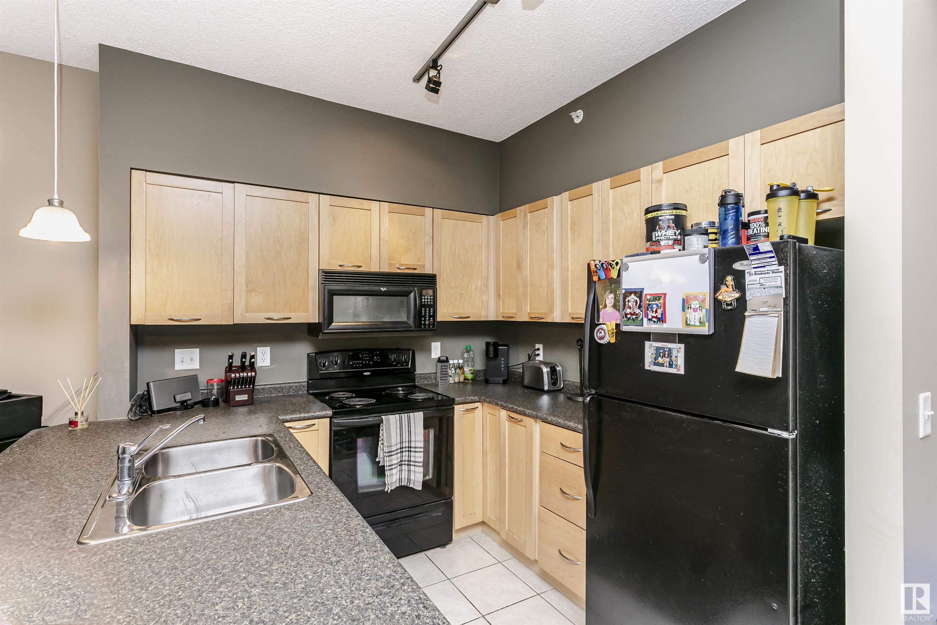      #2-414 4245 139 AV NW , Edmonton,  ,T5Y 3E8 ;  Listing Number: MLS E4419597