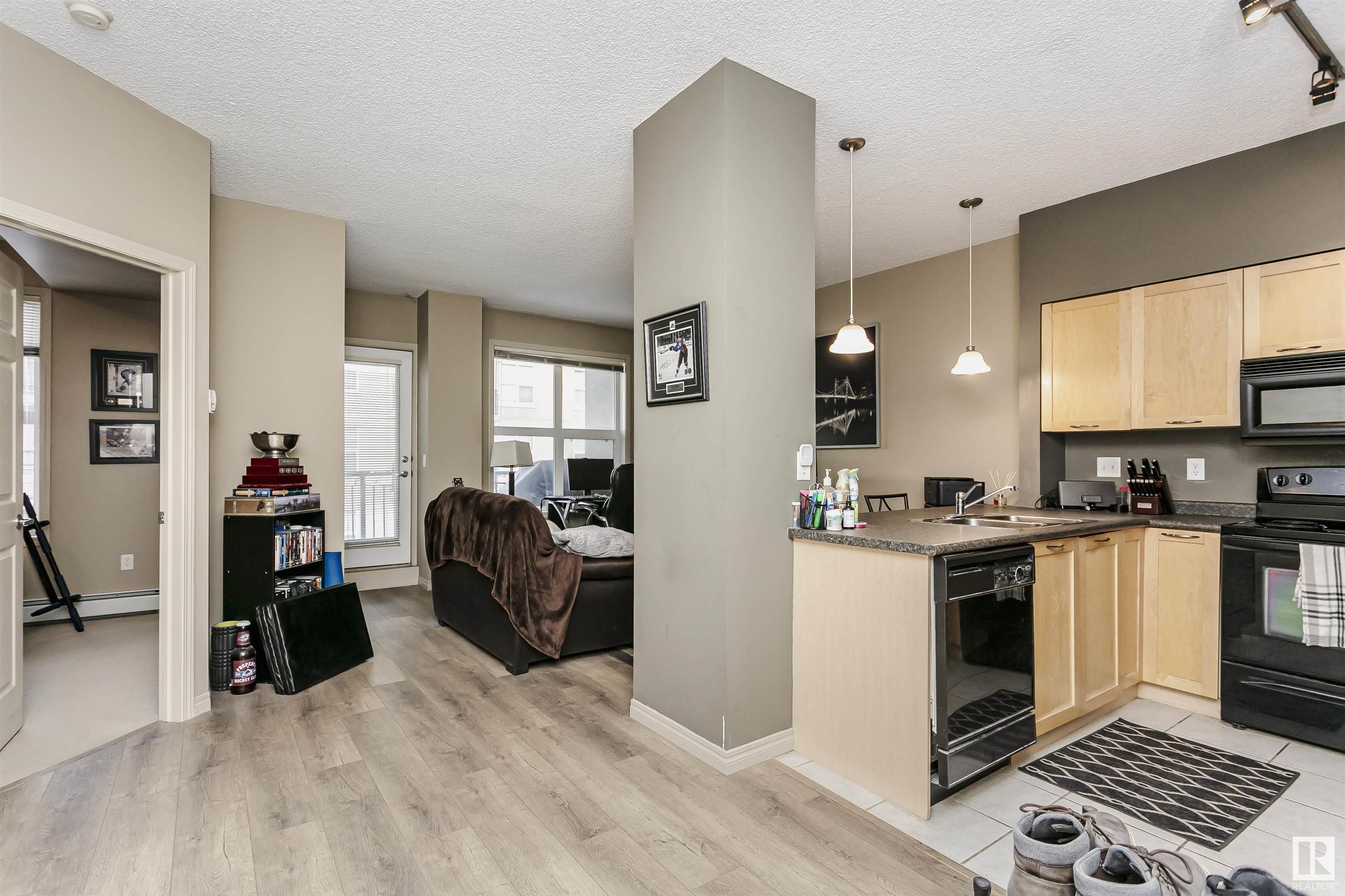      #2-414 4245 139 AV NW , Edmonton,  ,T5Y 3E8 ;  Listing Number: MLS E4419597