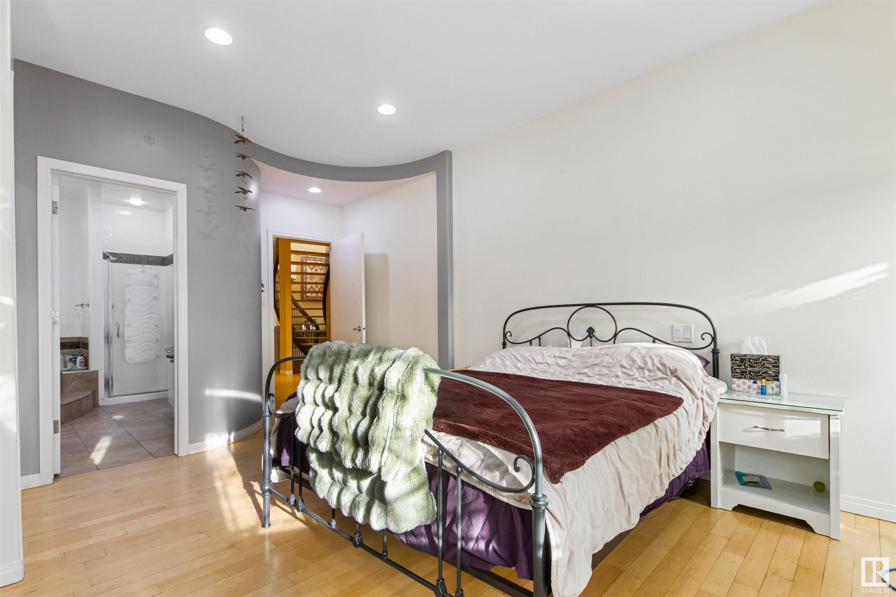      7702 JASPER AV NW , Edmonton,  ,T5H 3R8 ;  Listing Number: MLS E4419599