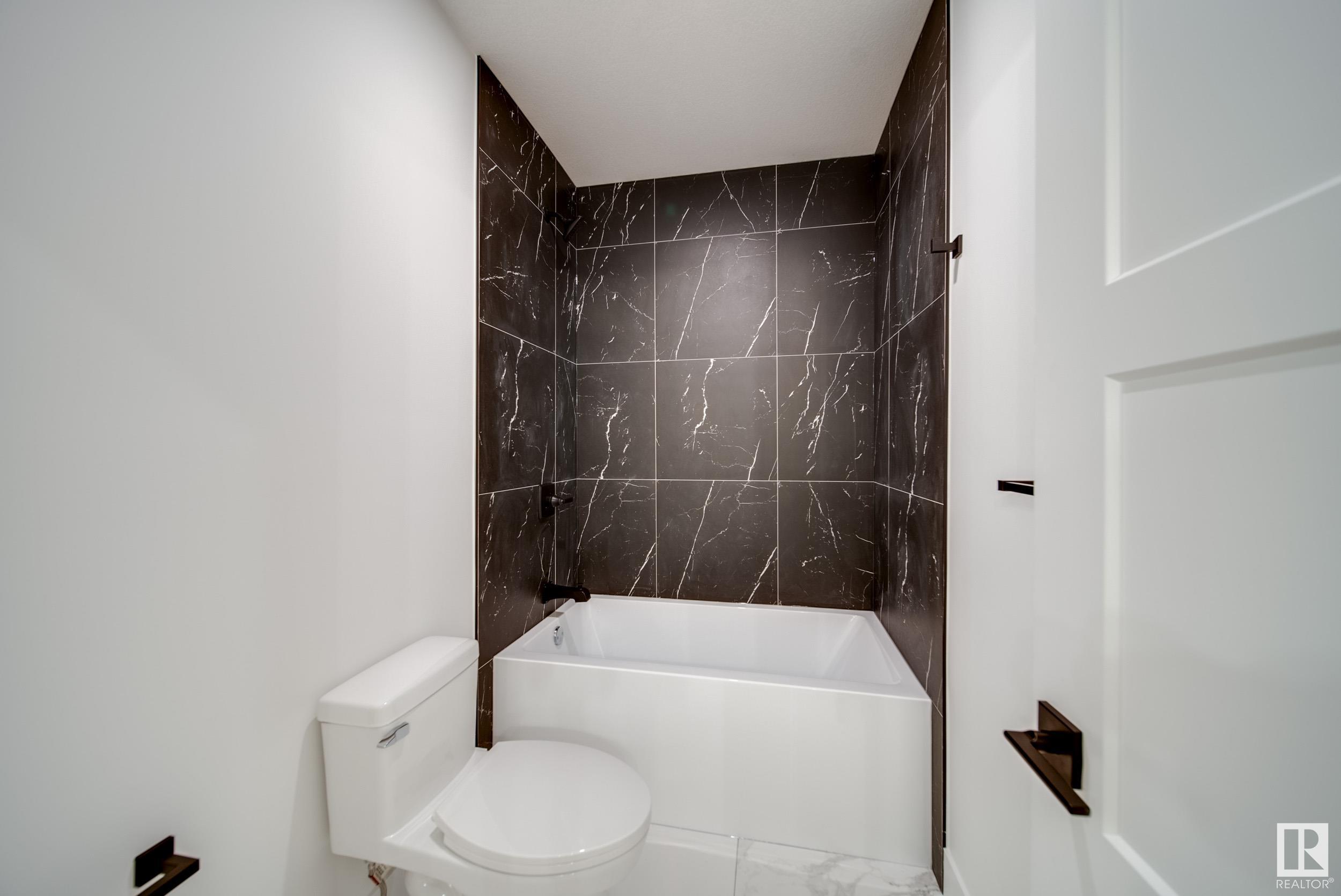     #7 20425 93 AV NW , Edmonton,  ,T5T 7C7 ;  Listing Number: MLS E4419601
