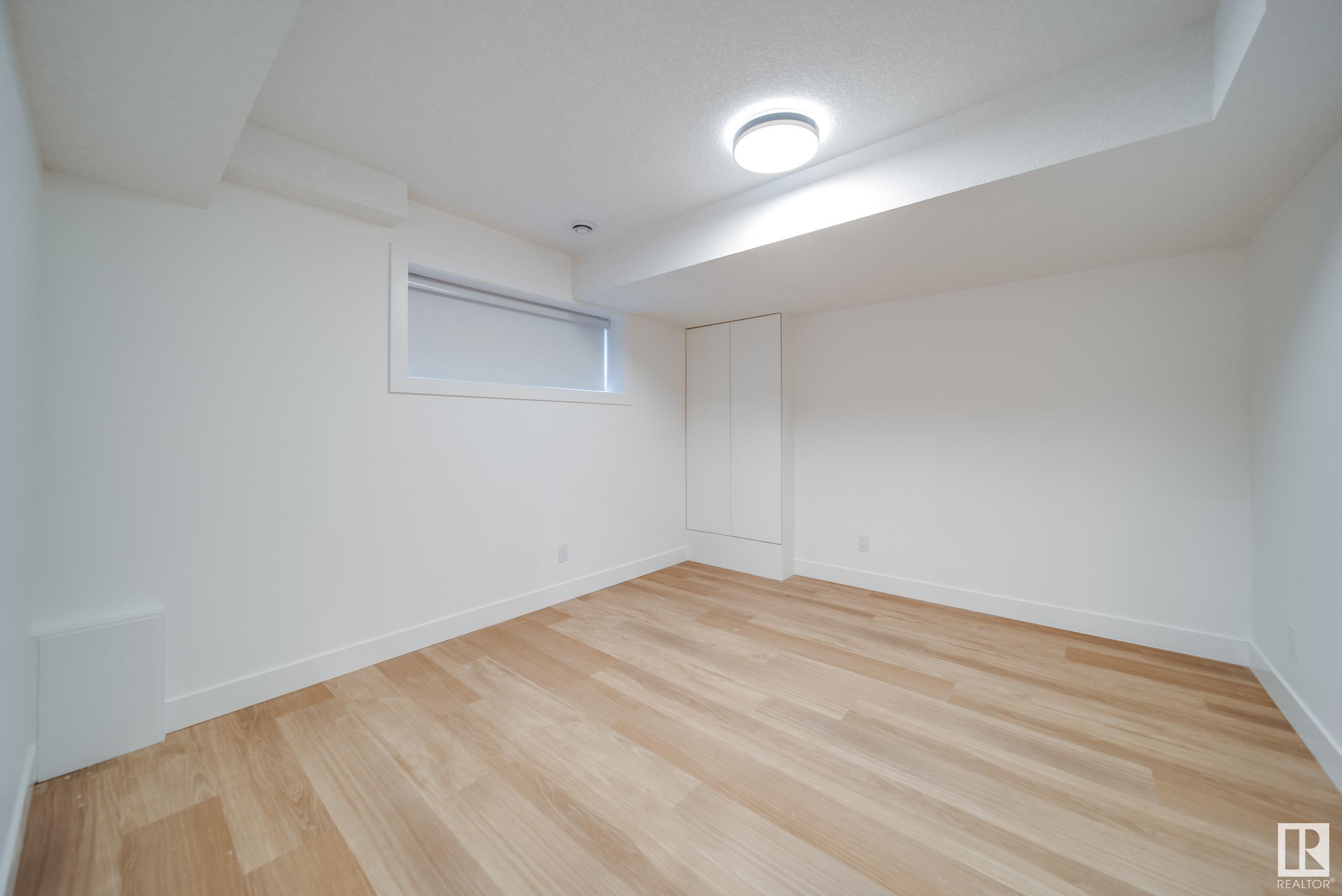      #7 20425 93 AV NW , Edmonton,  ,T5T 7C7 ;  Listing Number: MLS E4419601