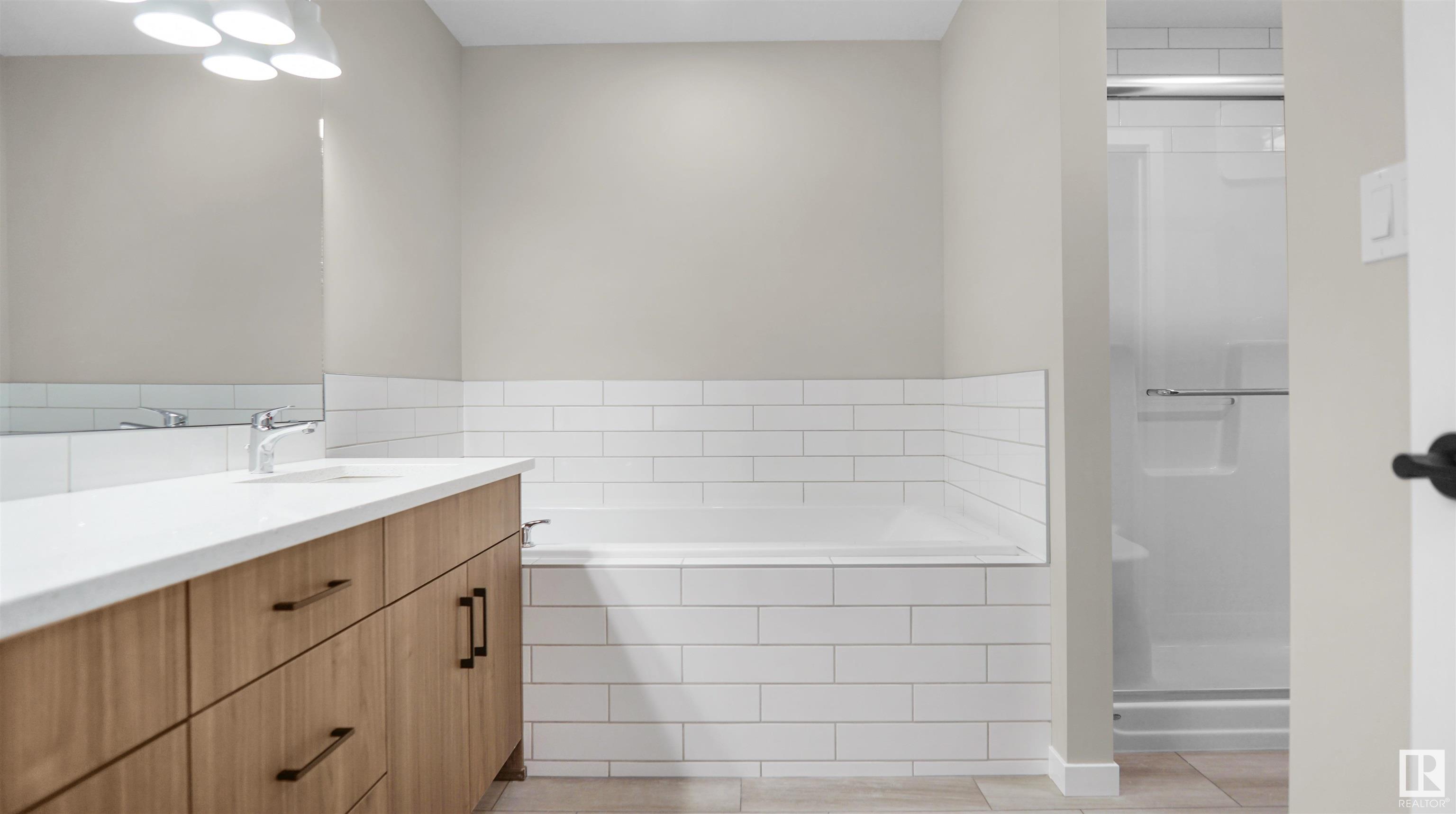      2832 152 AV NW , Edmonton,  ,T5Y 6C4 ;  Listing Number: MLS E4419607