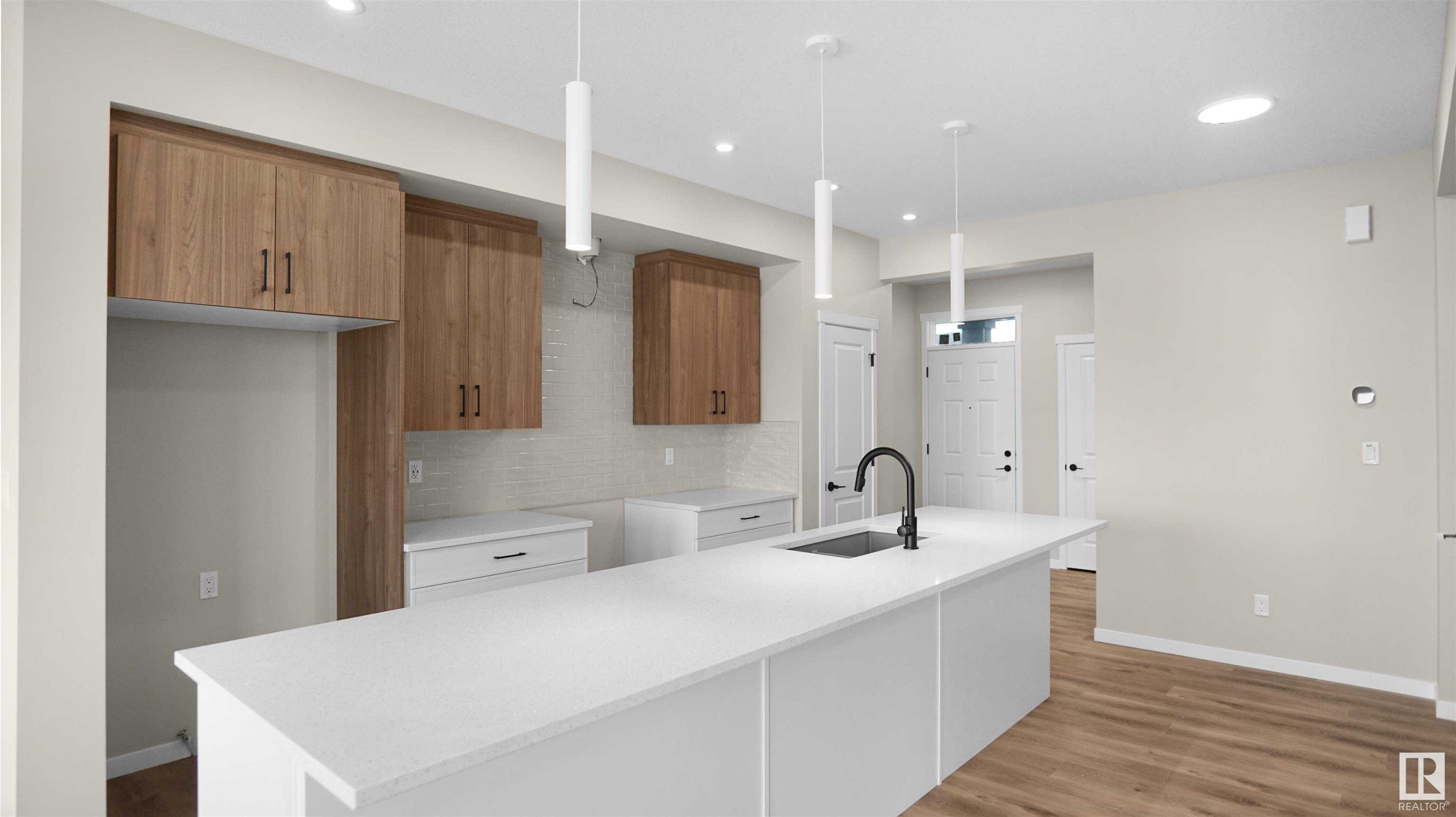      2832 152 AV NW , Edmonton,  ,T5Y 6C4 ;  Listing Number: MLS E4419607