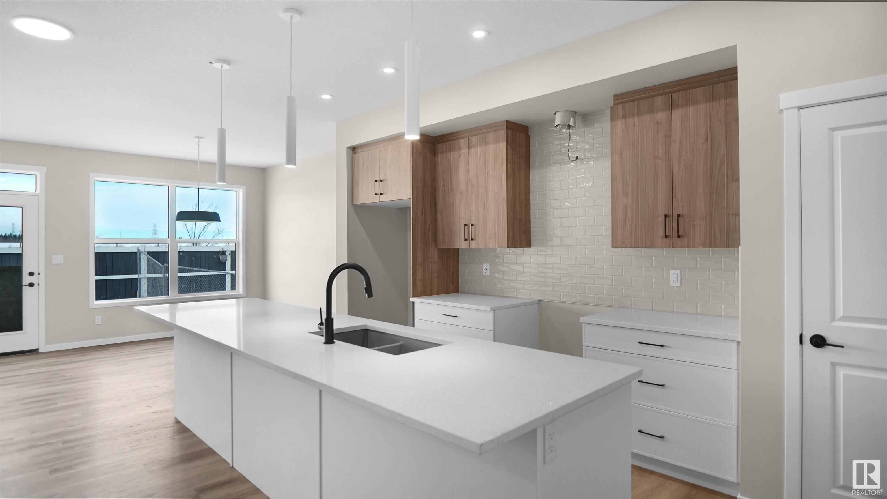     2832 152 AV NW , Edmonton,  ,T5Y 6C4 ;  Listing Number: MLS E4419607