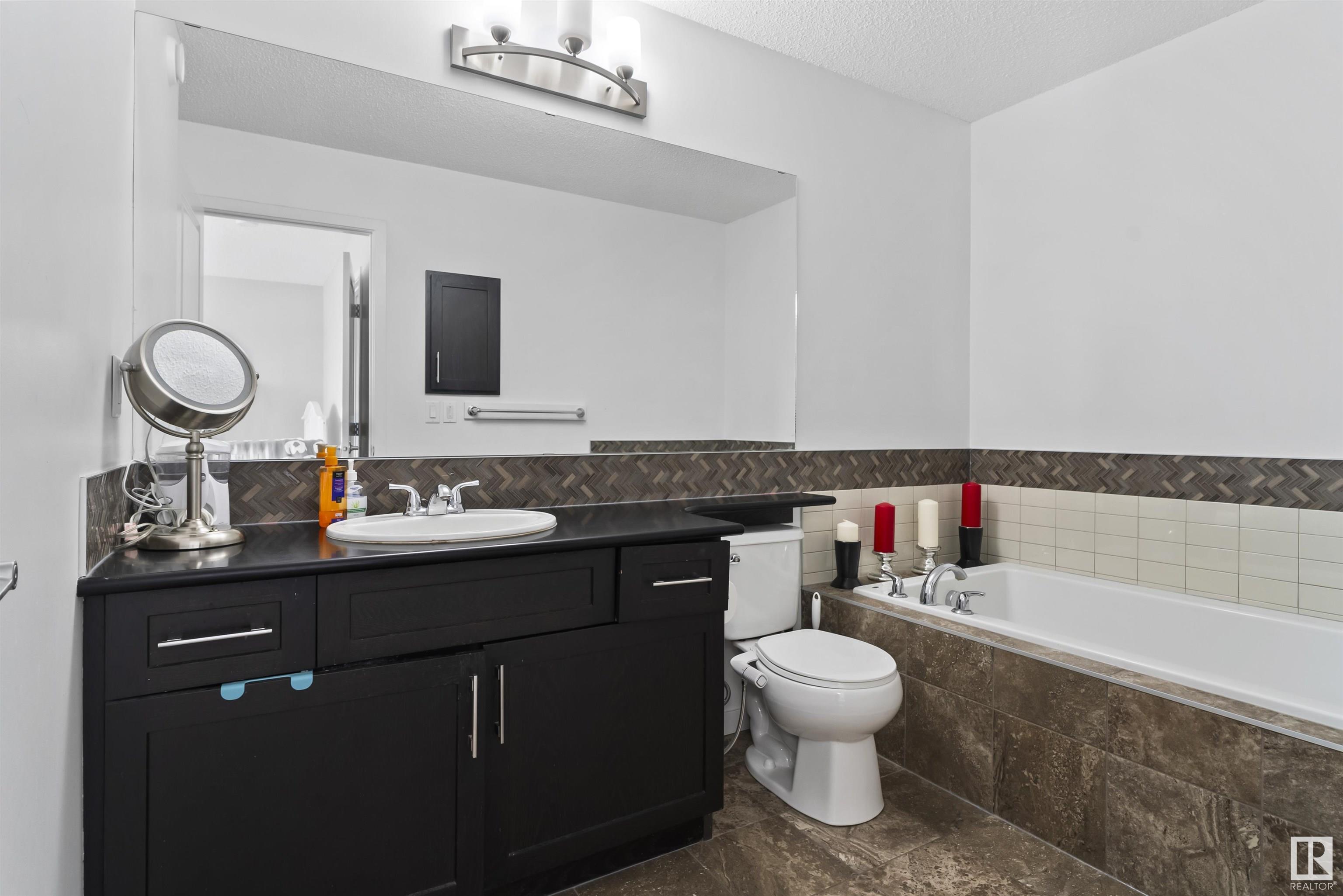      2031 52 ST SW SW , Edmonton,  ,T6X 1Z7 ;  Listing Number: MLS E4419622