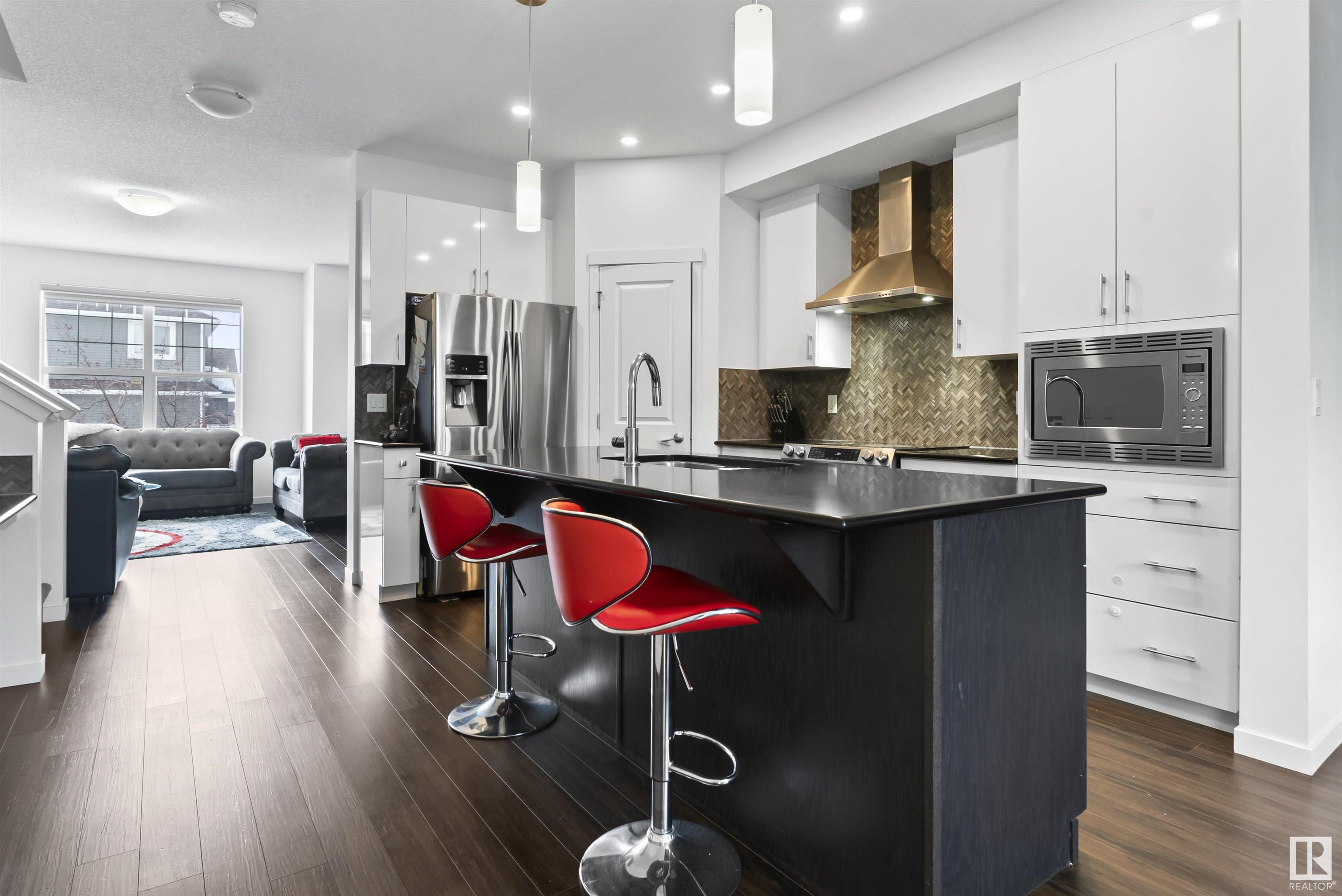      2031 52 ST SW SW , Edmonton,  ,T6X 1Z7 ;  Listing Number: MLS E4419622