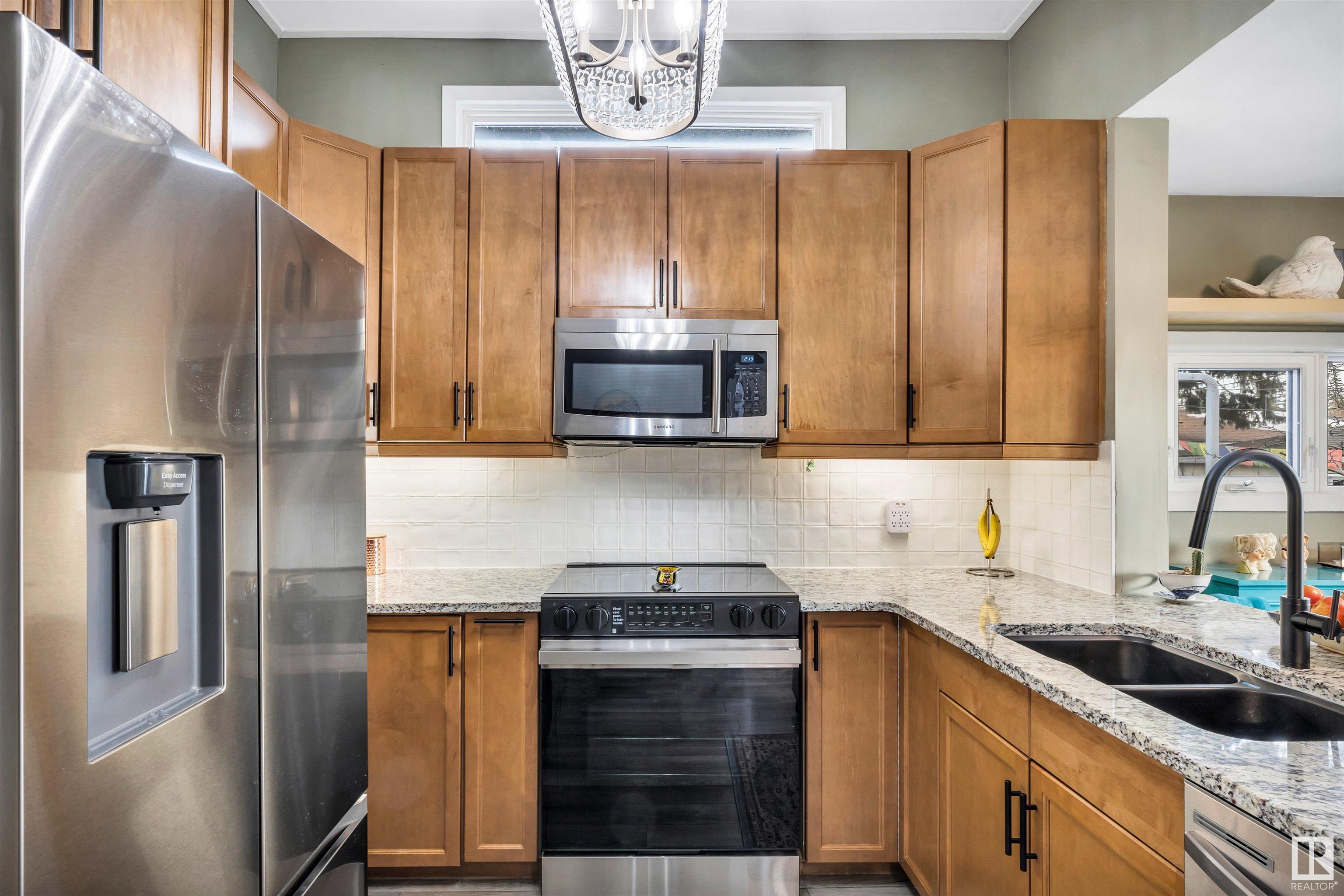      7913 112S AV NW , Edmonton,  ,T5B 0E7 ;  Listing Number: MLS E4419628