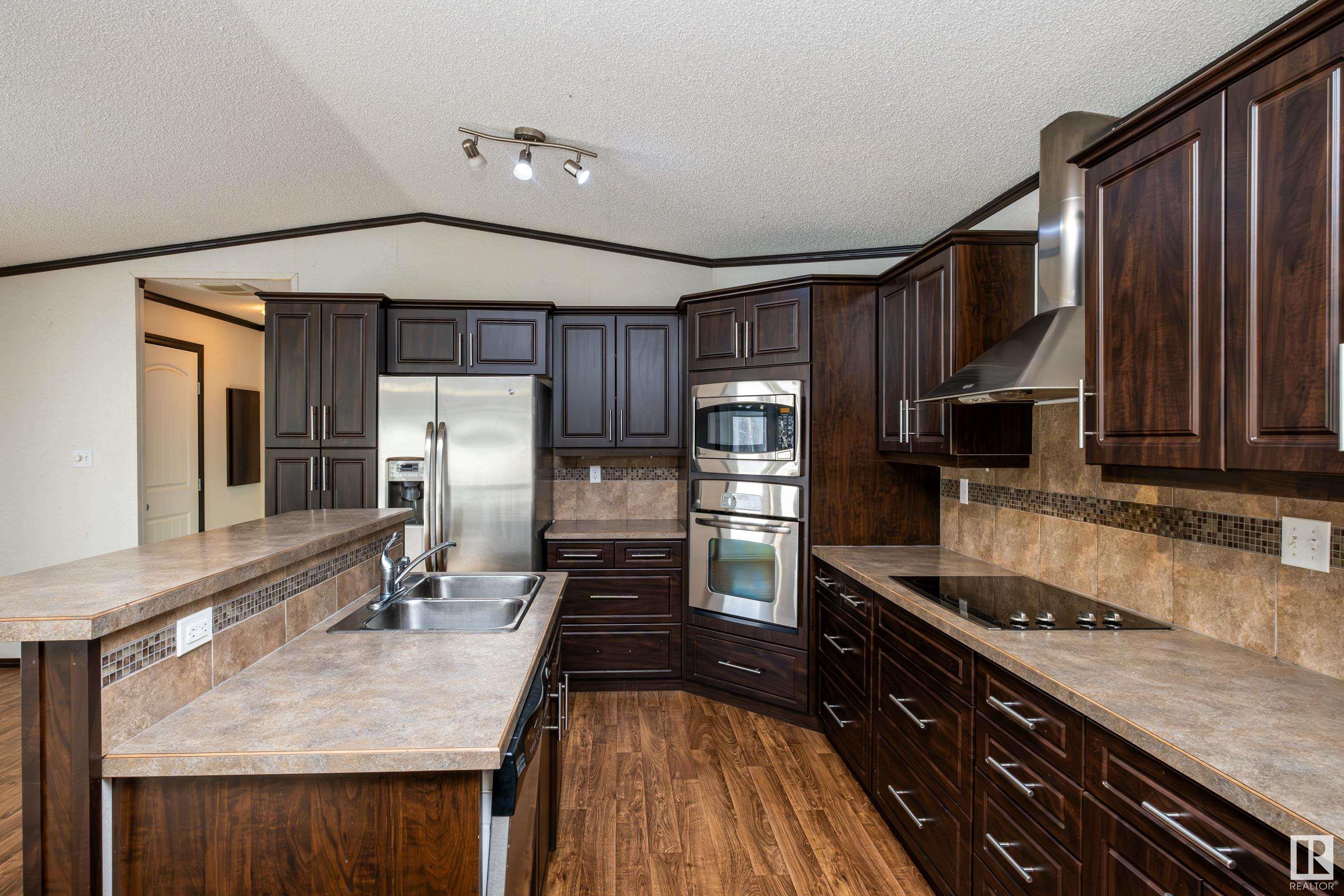      9119 HWY 18 , Rural Lac Ste. Anne County,  ,T0E 0J0 ;  Listing Number: MLS E4419632