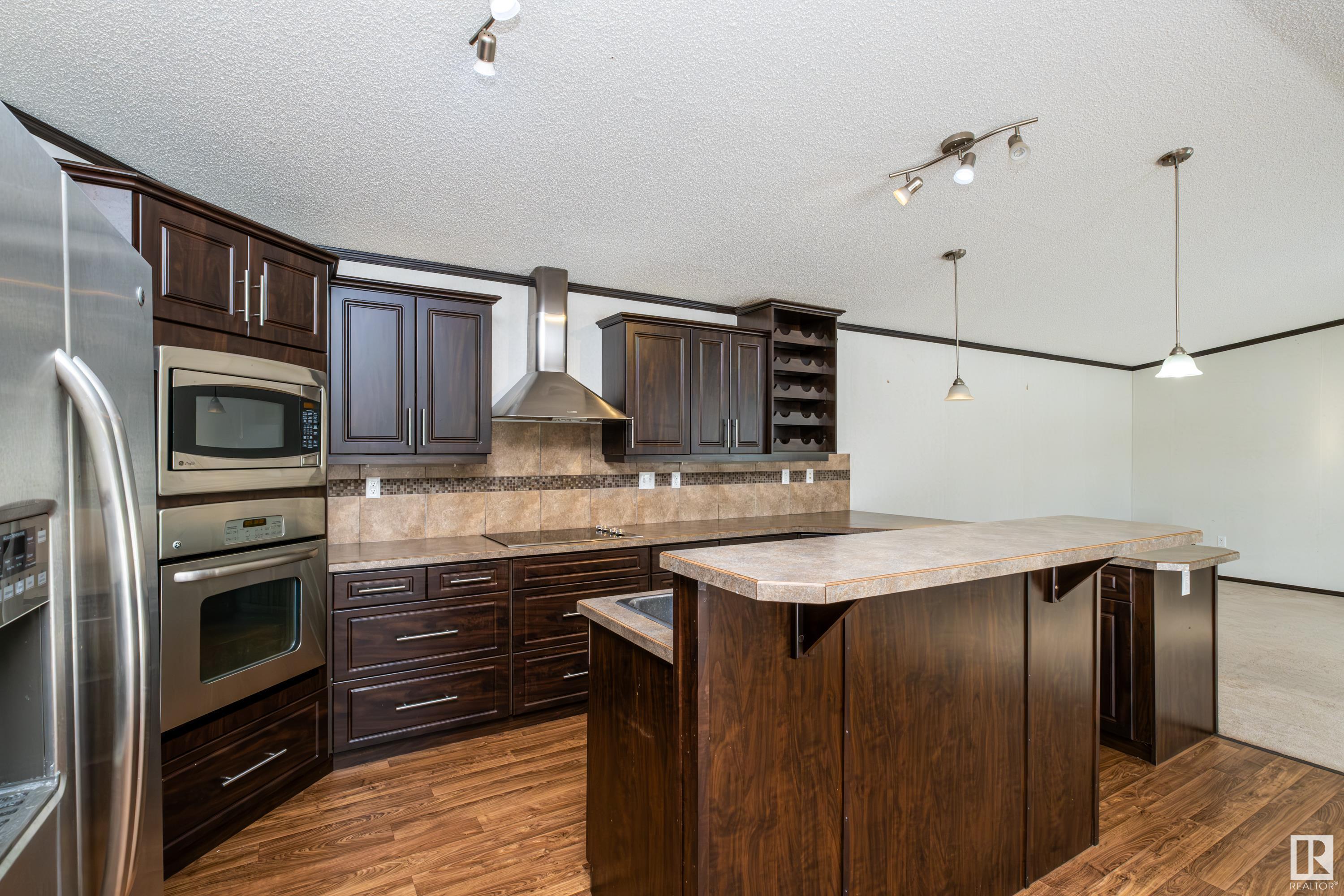      9119 HWY 18 , Rural Lac Ste. Anne County,  ,T0E 0J0 ;  Listing Number: MLS E4419632
