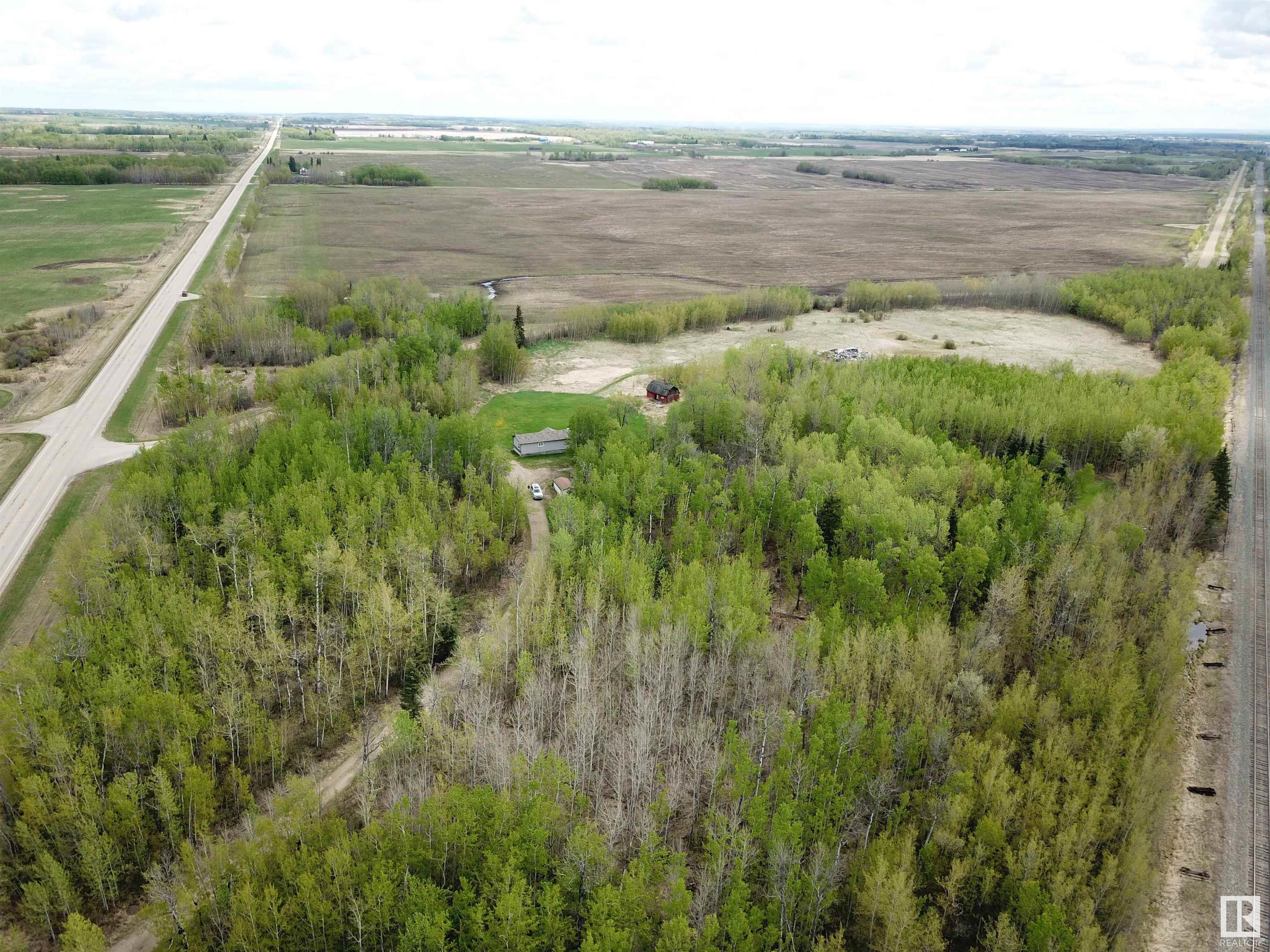      9119 HWY 18 , Rural Lac Ste. Anne County,  ,T0E 0J0 ;  Listing Number: MLS E4419632