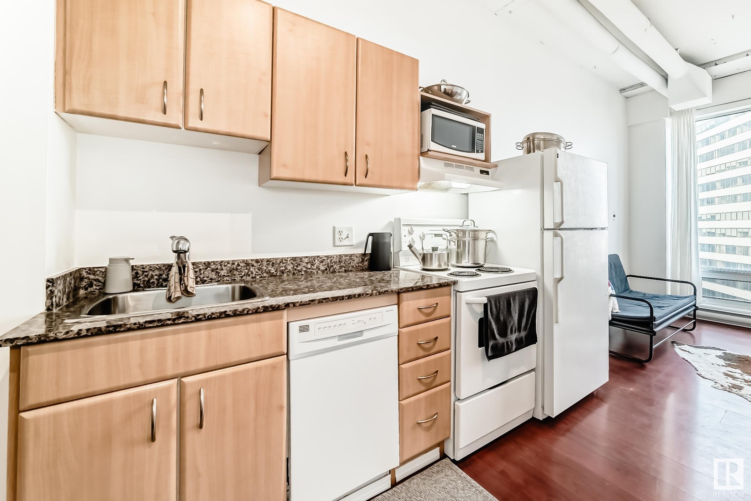      #1404 10024 JASPER AV NW , Edmonton,  ,T5J 1R9 ;  Listing Number: MLS E4419633