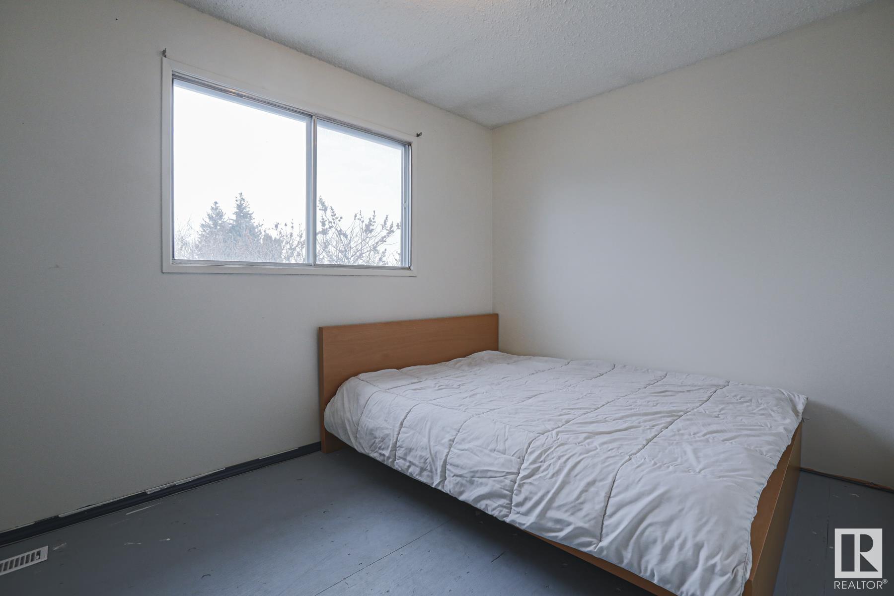      80 WARWICK RD NW , Edmonton,  ,T5X 4P8 ;  Listing Number: MLS E4419635